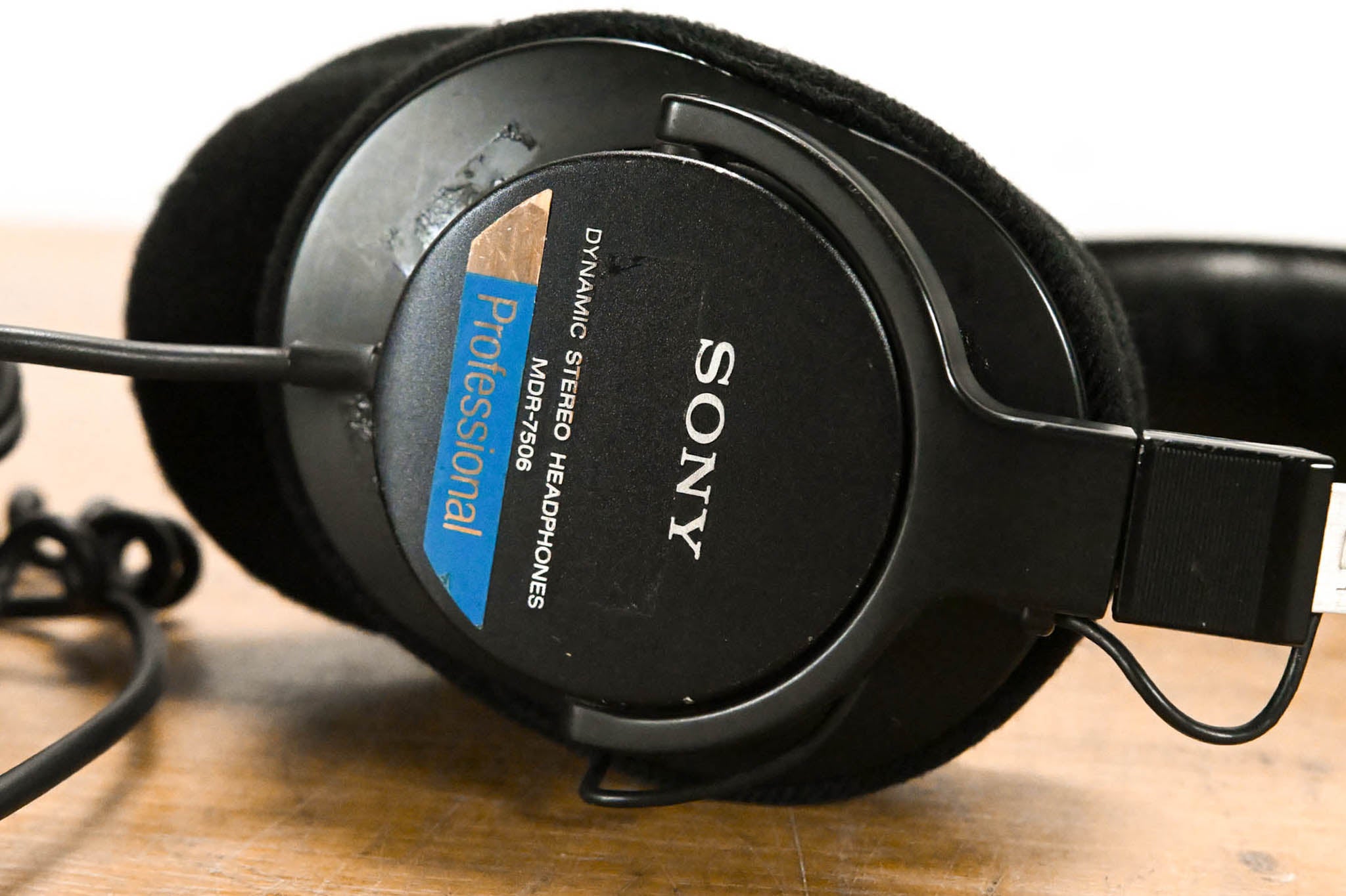 Sony MDR-7506 Professional Stereo Monitor Headphones