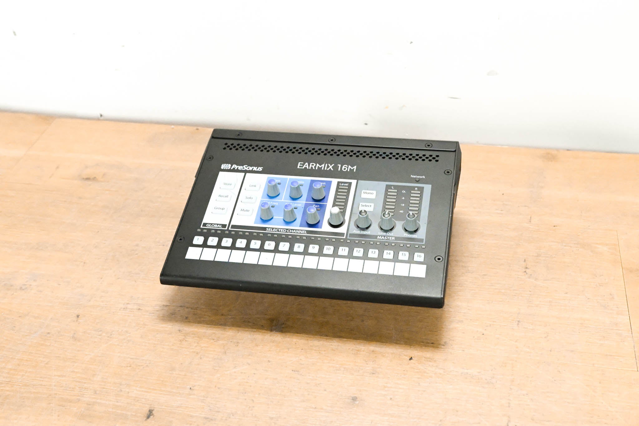 PreSonus EarMix 16M 16-Channel AVB Personal Monitor Mixer