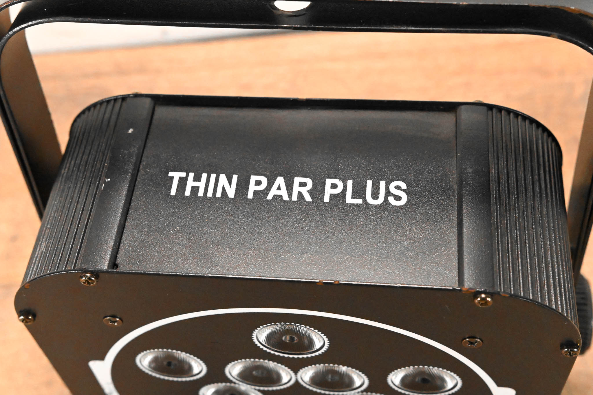 OmniSistem Thin Par Plus RGBW 6 x 10W RGBA Par Can Light