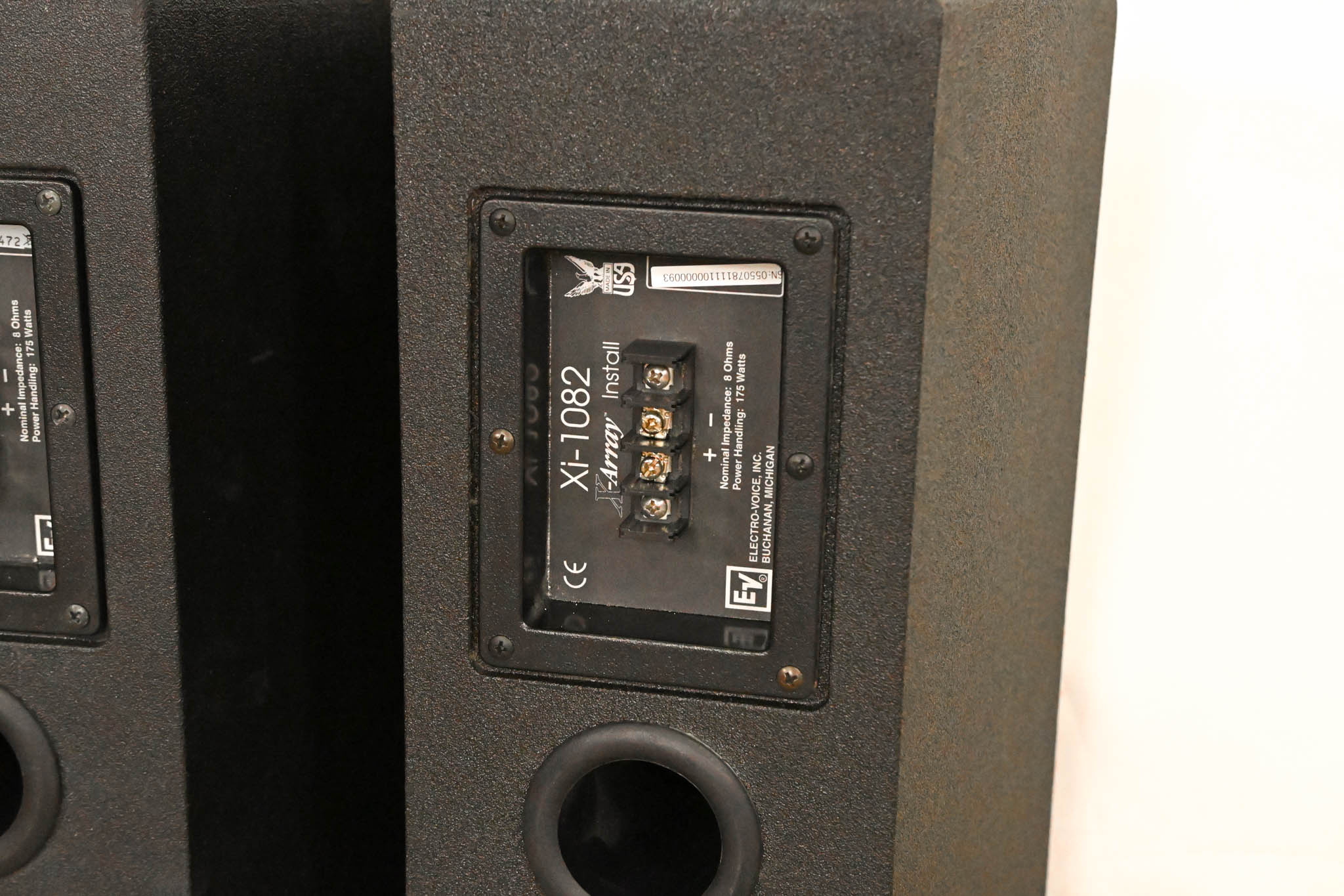 Electro-Voice (EV) Xi-1082 X-Array Install 8" 2-Way Loudspeaker (PAIR)