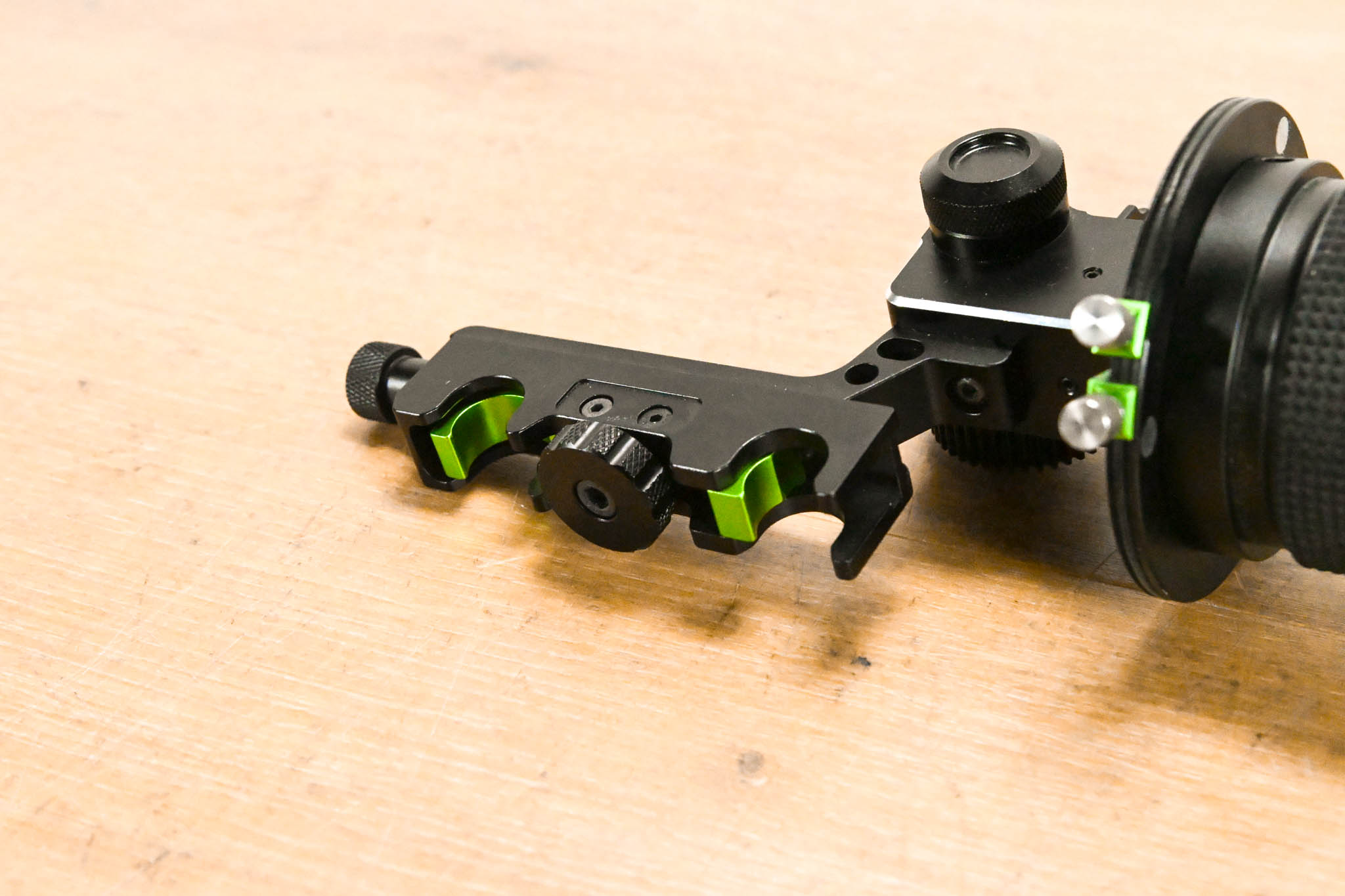 LanParte Follow Focus V2 with Hard Stops for 19mm Rods