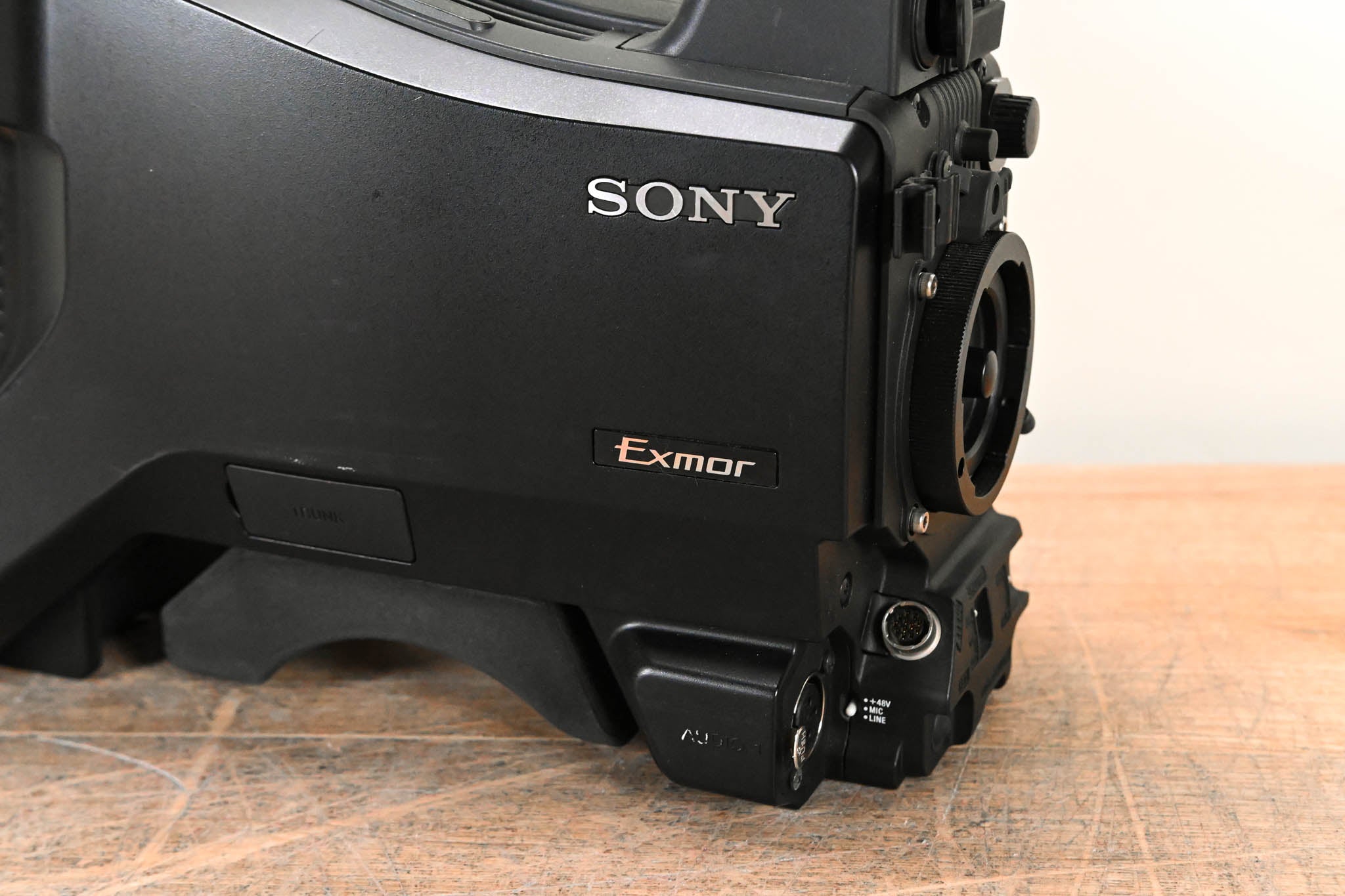 Sony HXC-D70 HD/SD Studio Camera