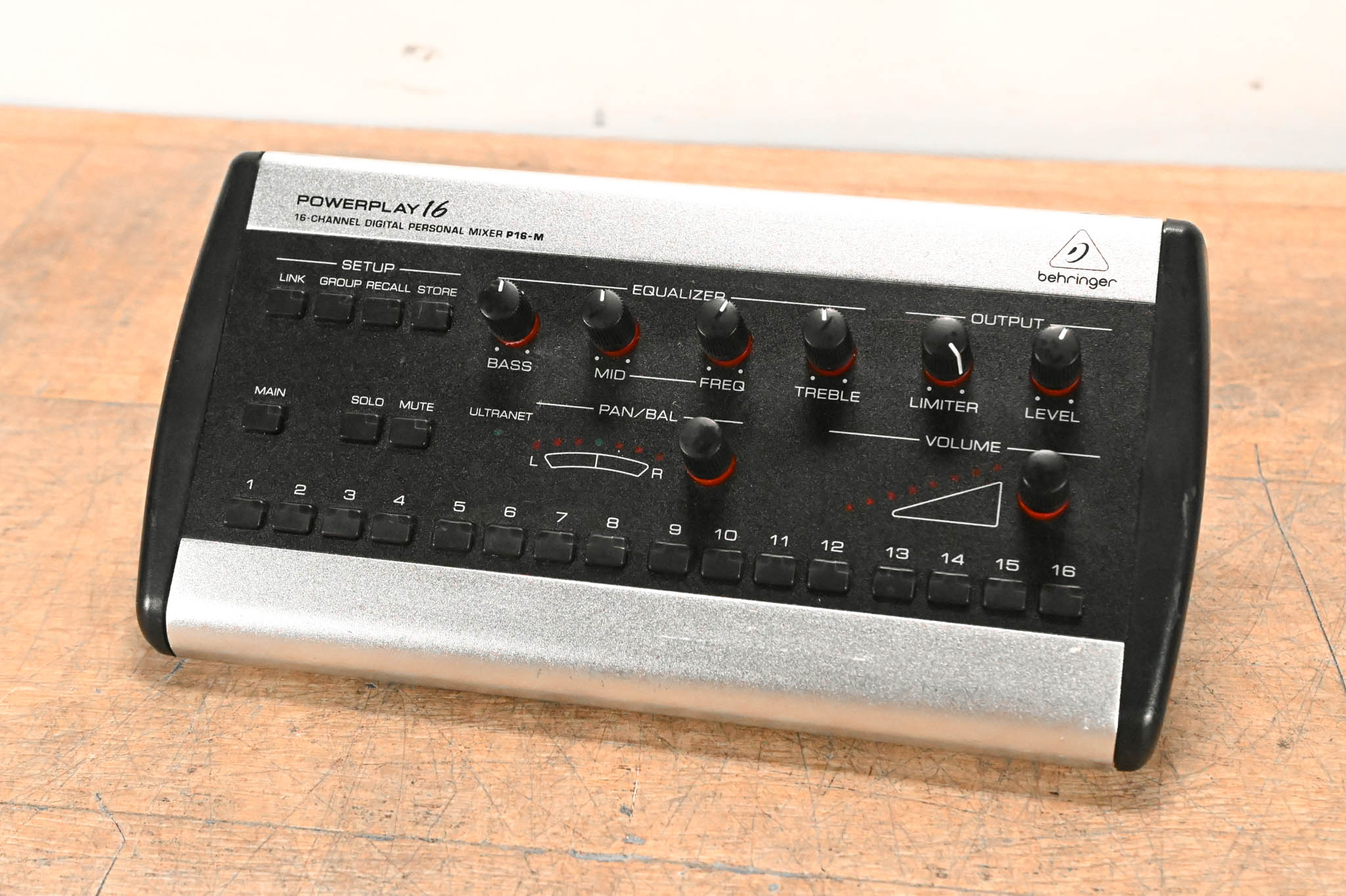 Behringer Powerplay P16-M 16-Channel Digital Personal Mixer