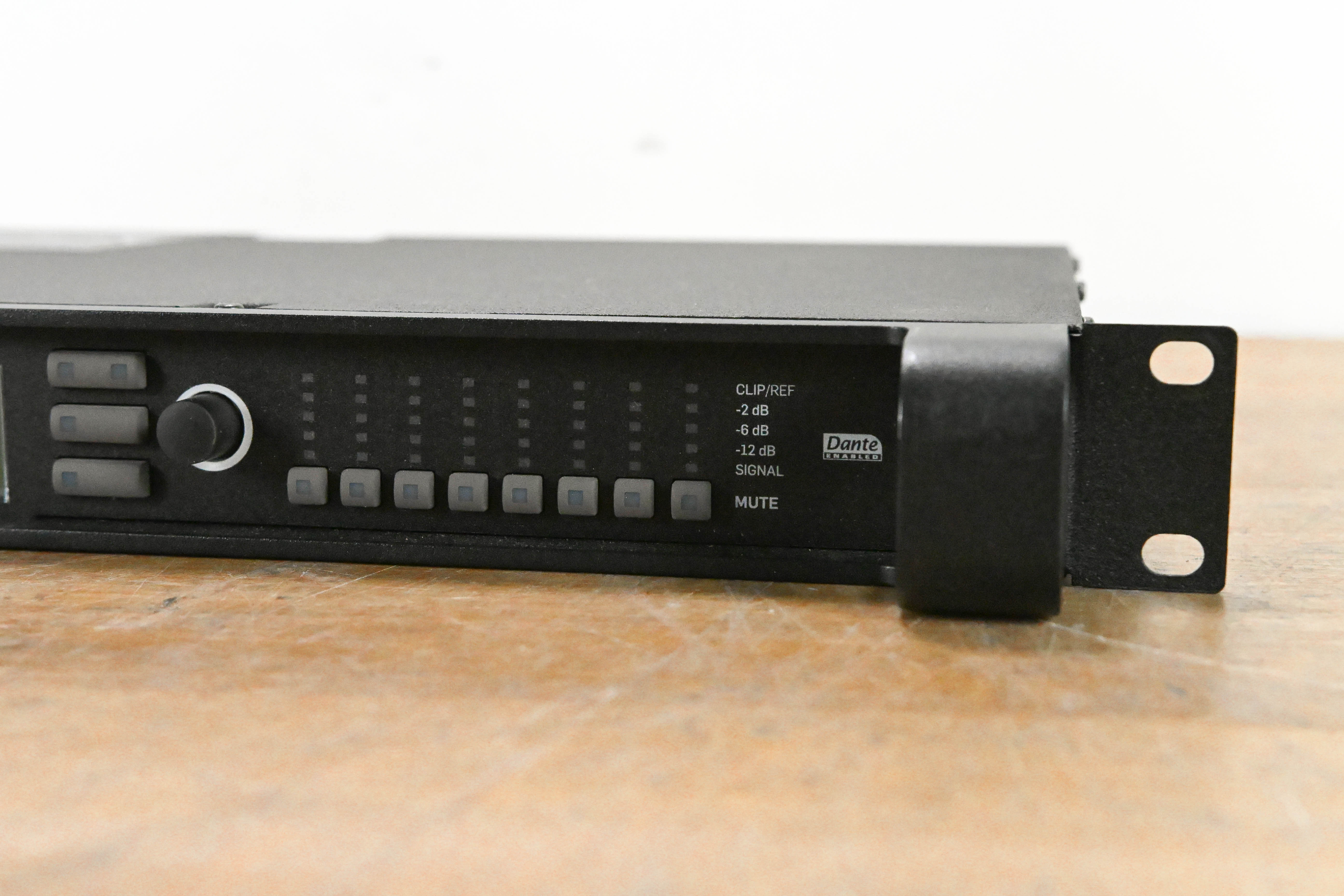 lake LM 26 Digital Audio Loudspeaker Processor