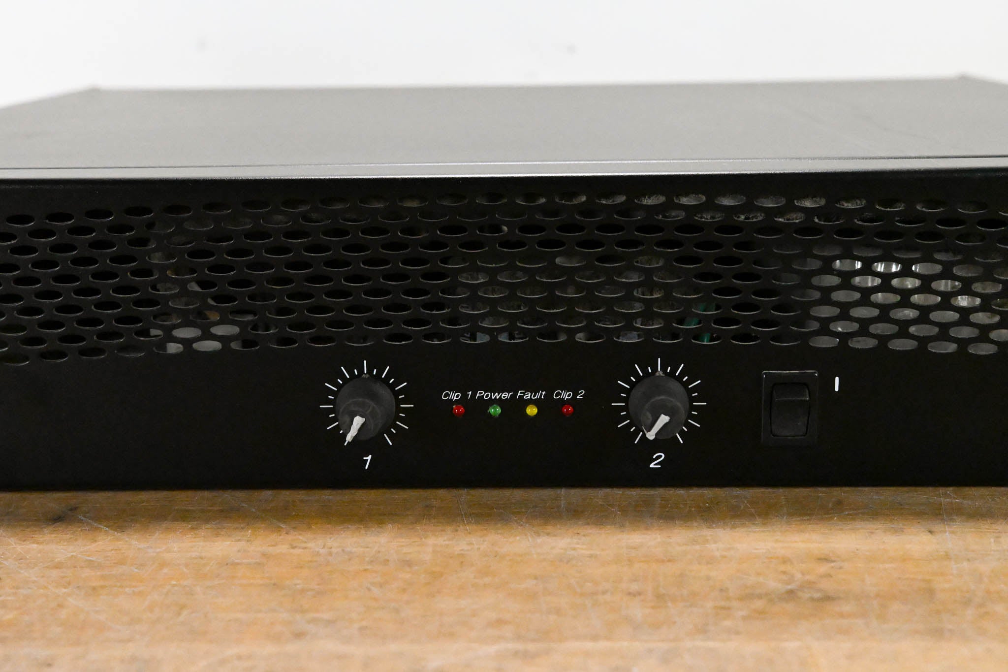 Crown XLS 402 2-Channel Power Amplifier