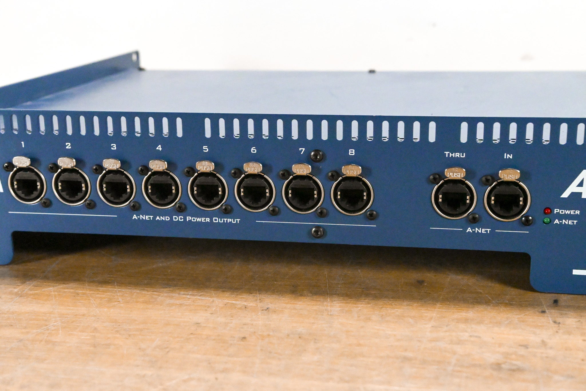 Aviom A-16D Pro A-Net Distributor