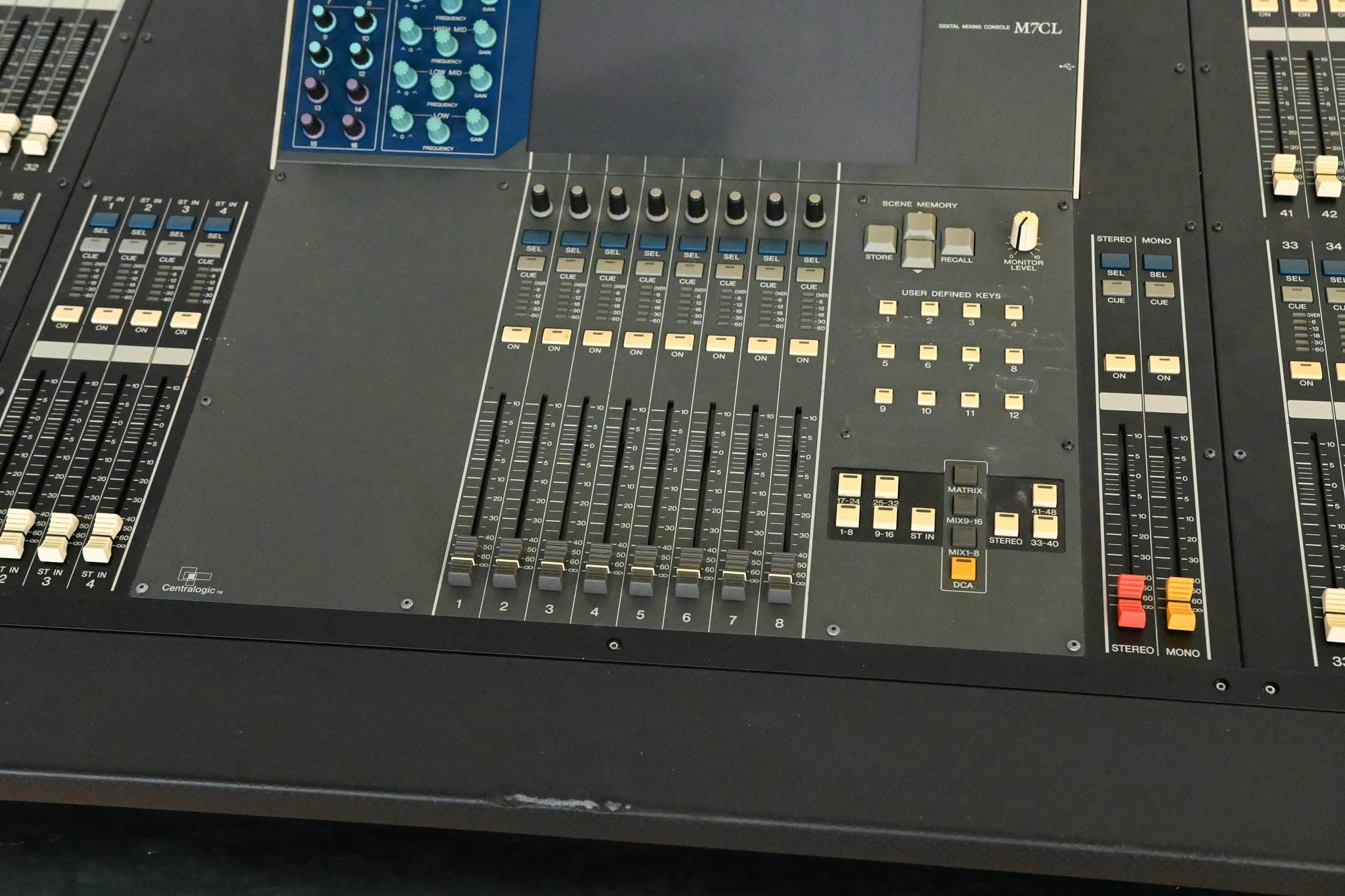 Yamaha M7CL-48ES 48-Channel EtherSound Digital Audio Mixer