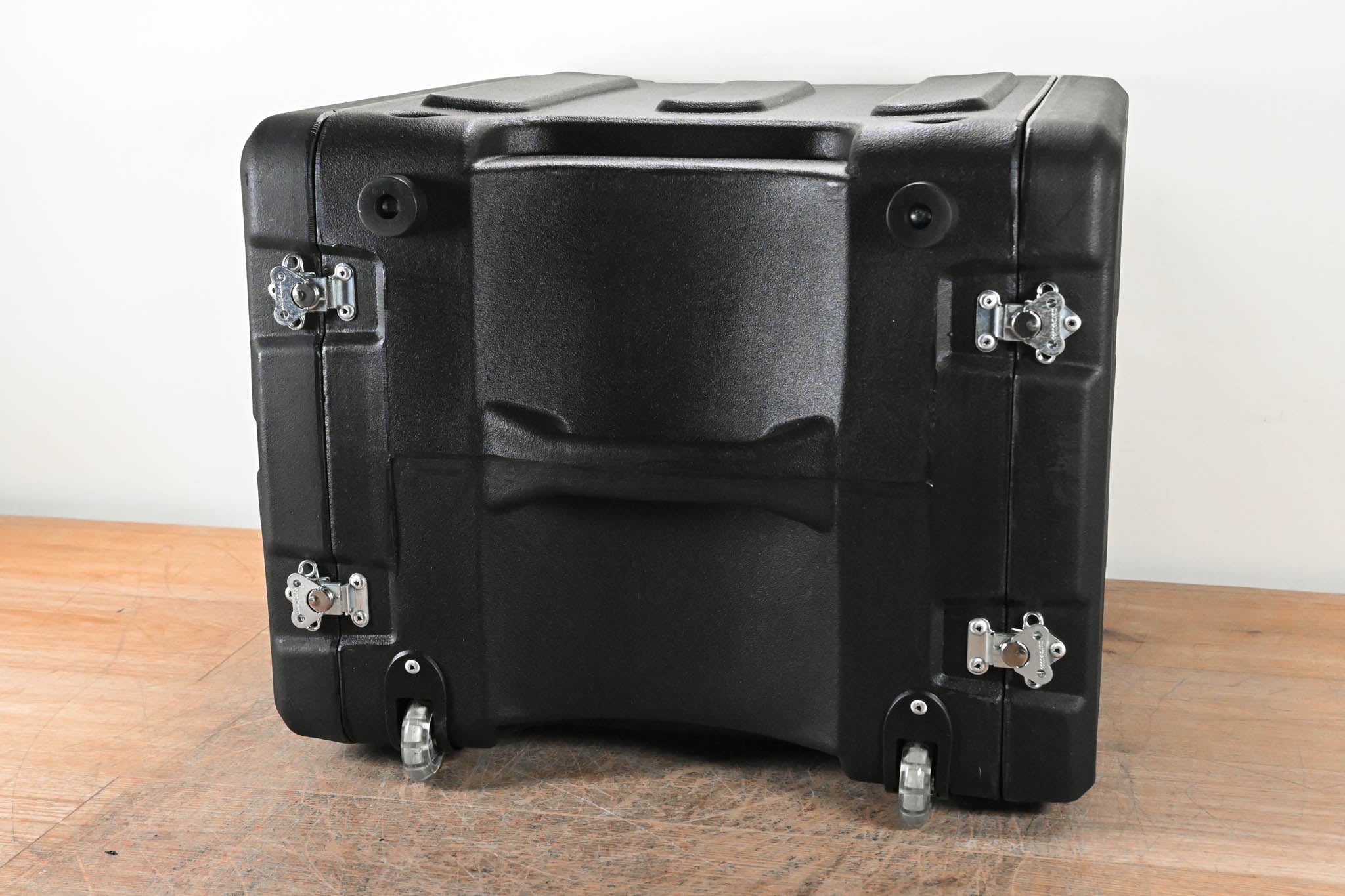 Gator Cases G-PROR-8U-19 Pro Series 8U Molded Audio Rack with Wheels