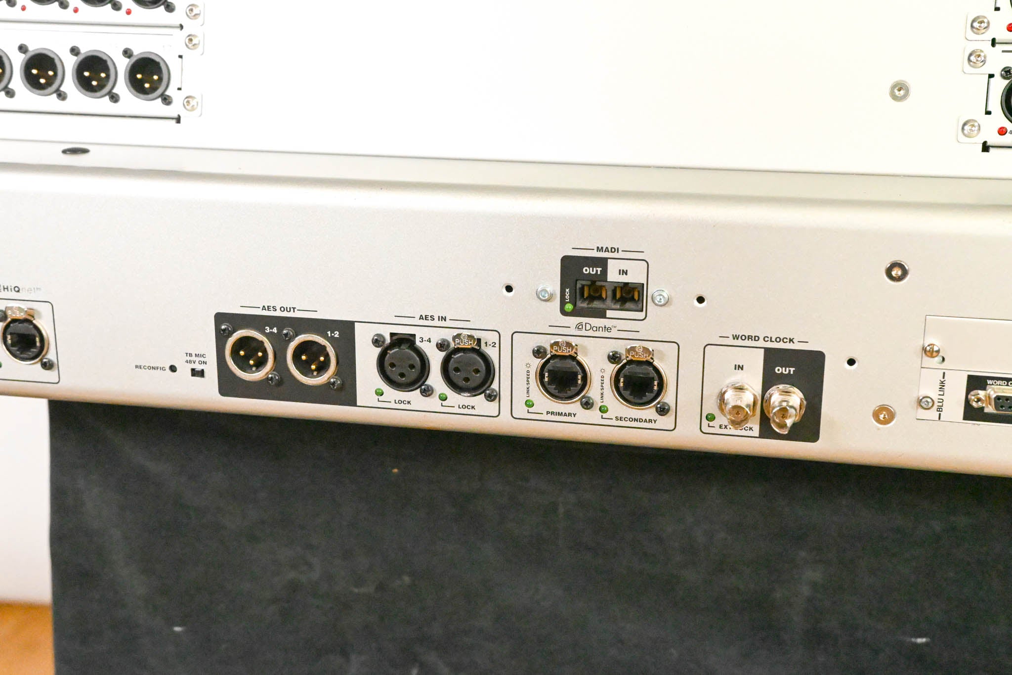 Soundcraft Vi3000 64-Channel Digital Mixing Console