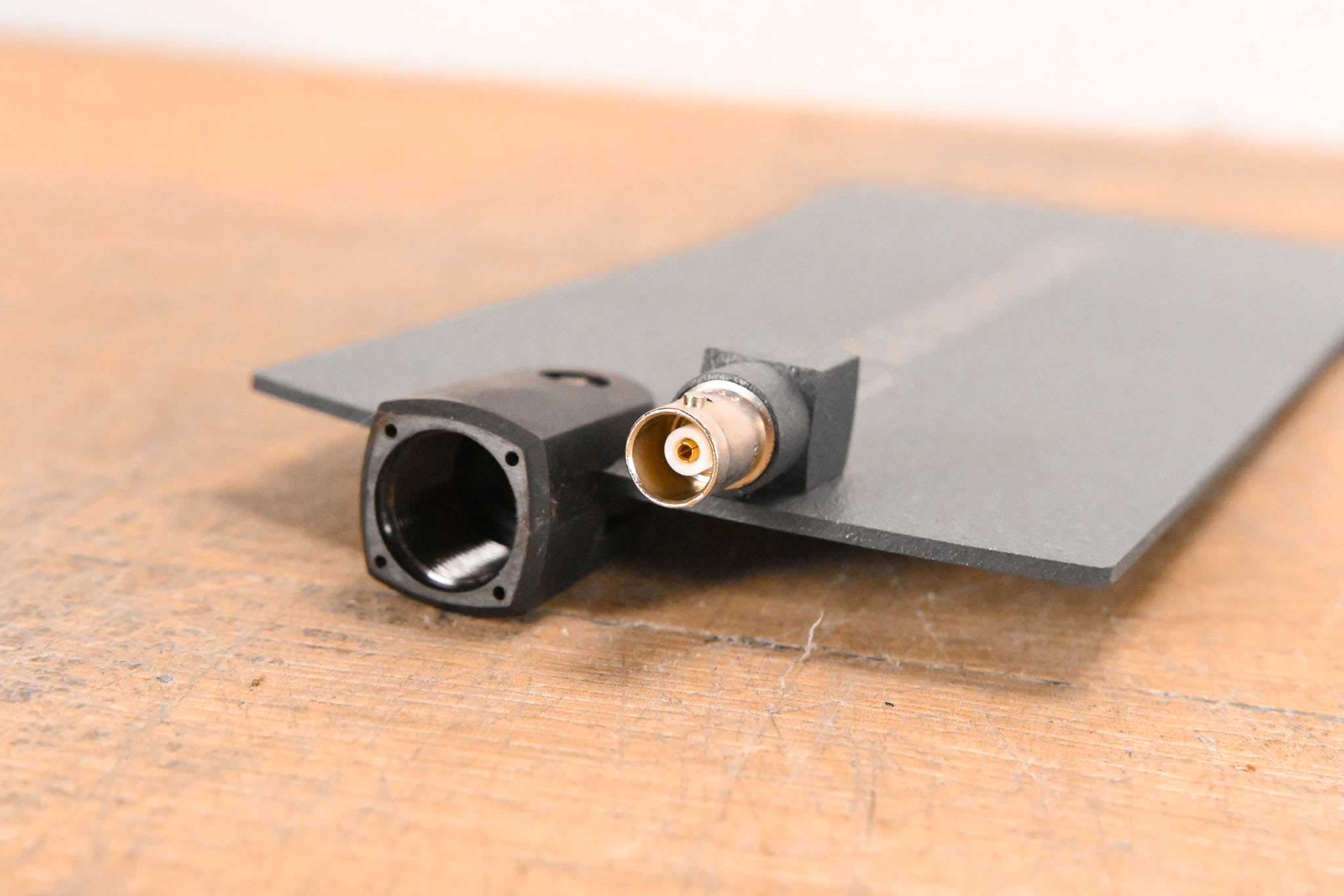 Sennheiser A 1031-U Omnidirectional UHF Antenna