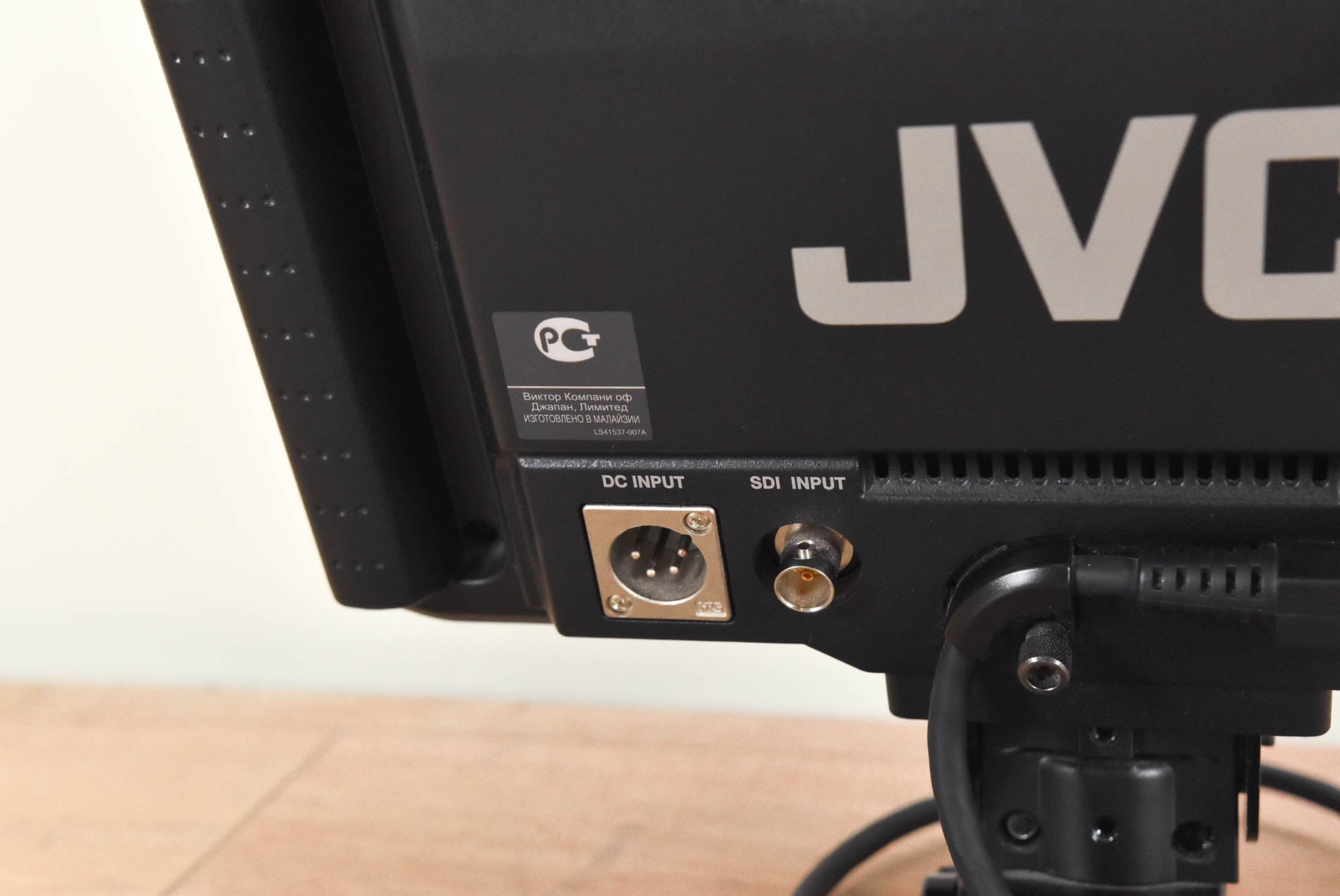 JVC VF-HP790G 8.4-in HD/SD Studio Viewfinder