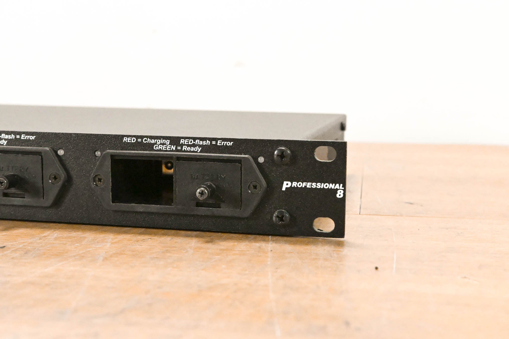 Ansmann Professional 8 - 9V Rack Mount Battery Charger