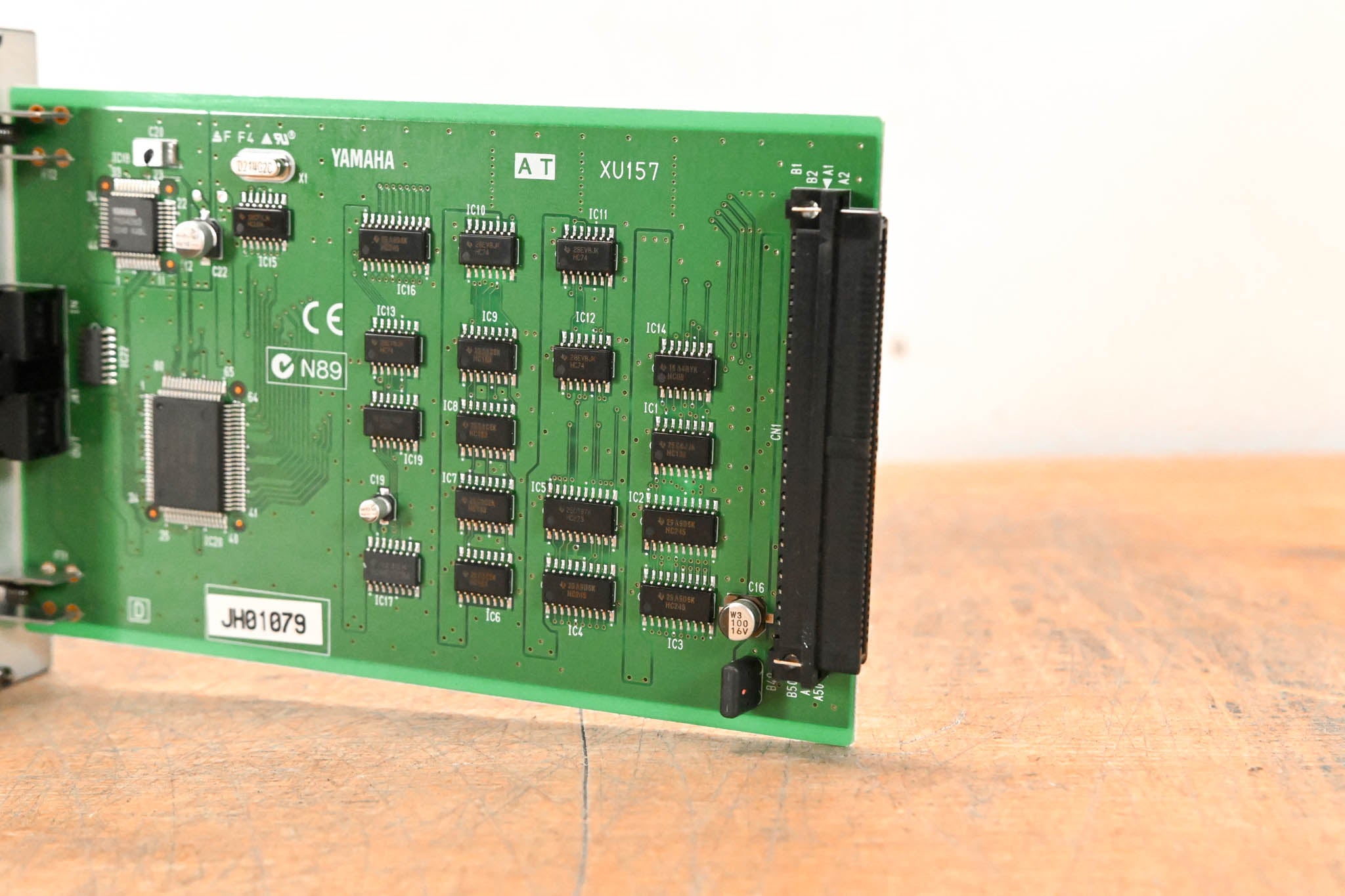 Yamaha MY8-AT 24-bit 8-Channel ADAT Optical Input/Output Card