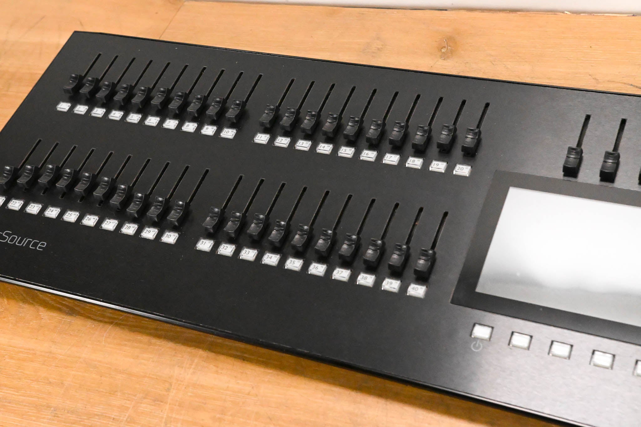 ETC CS40 ColorSource 40-Fader Lighting Console (NO POWER SUPPLY)