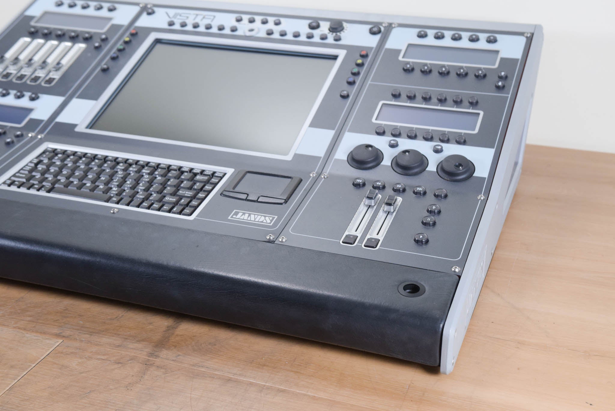 Jands Vista T2/T4 Digital Lighting Console