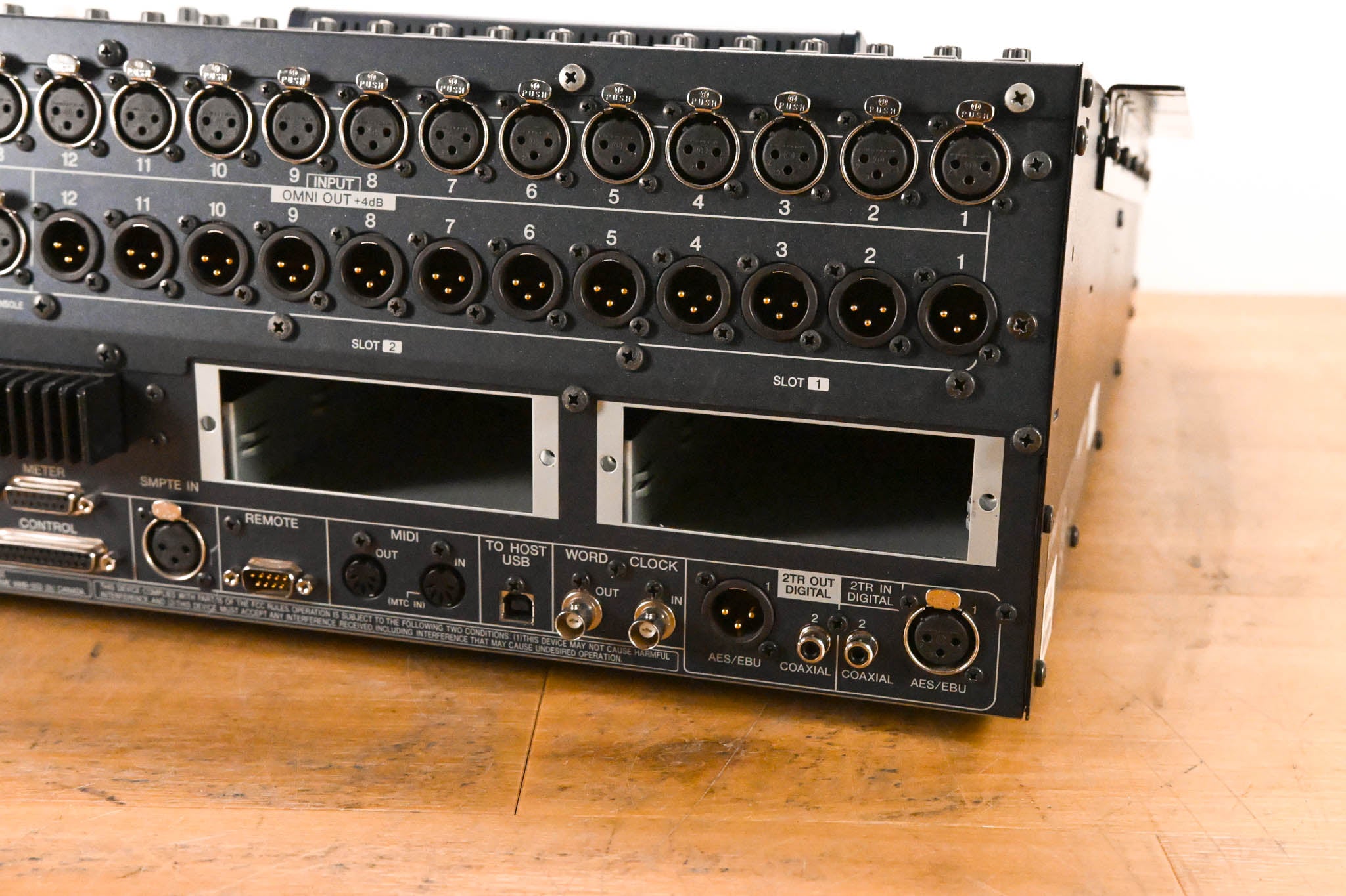 Yamaha DM1000 48-Channel Digital Audio Mixing Console