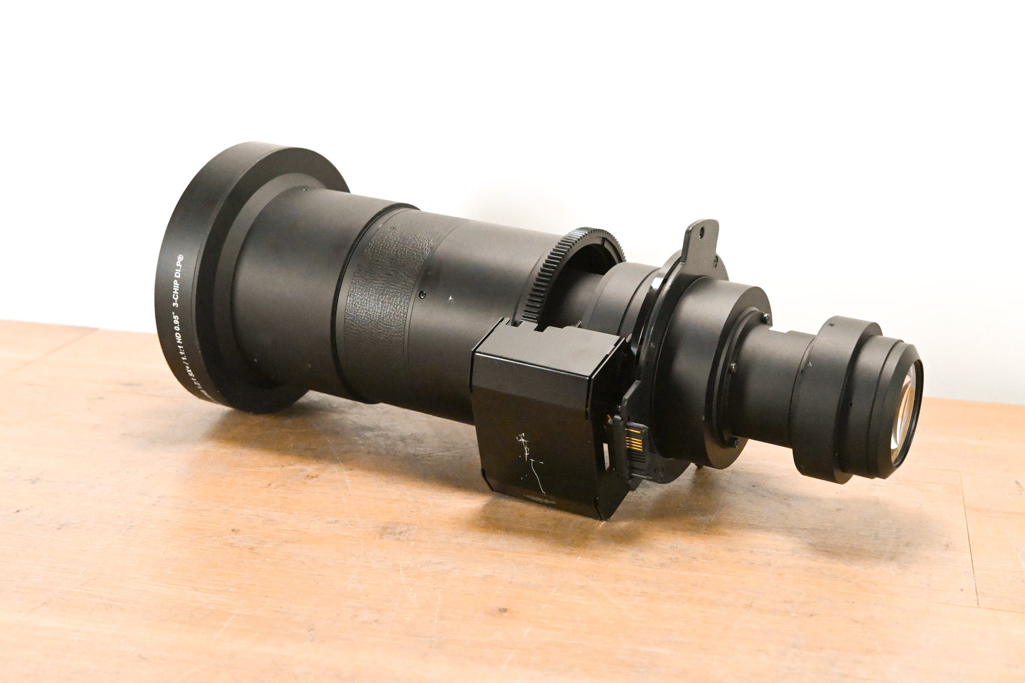 Christie ILS LENS 1.2:1 SX+ / 1.1:1 HD 0.95" 3-Chip DLP Projector Lens