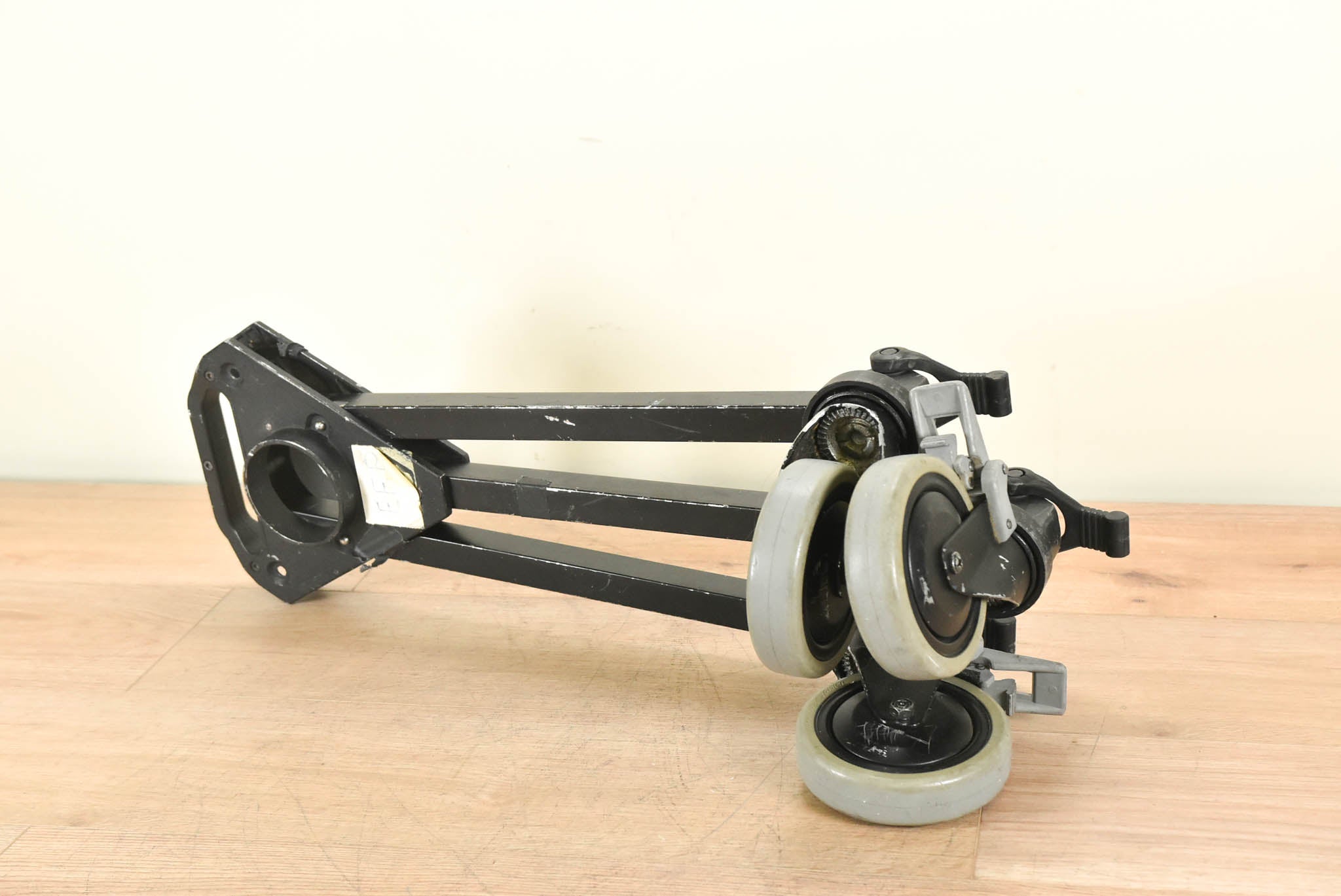 Vinten 3319 ENG Studio Dolly