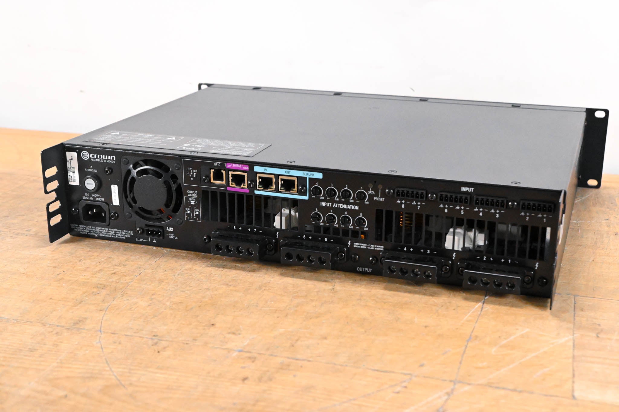 Crown DCi 8|300N 8-Channel, 300W @ 4 ohms Power Amplifier w/ BLU link