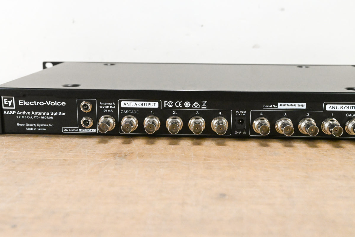 Electro-Voice (EV) RE3-ACC-AASP 2x8 Antenna Splitter: 470-960 MHz NO PSU