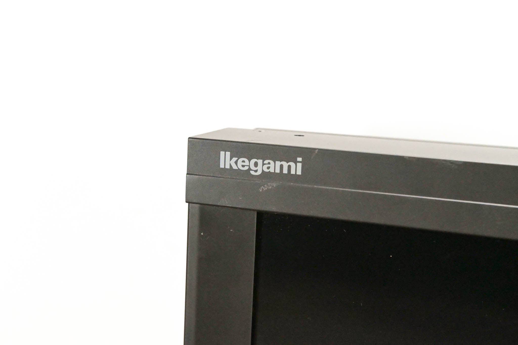 Ikegami HEM-1770WR 17" Multi-format OLED Color Master Monitor