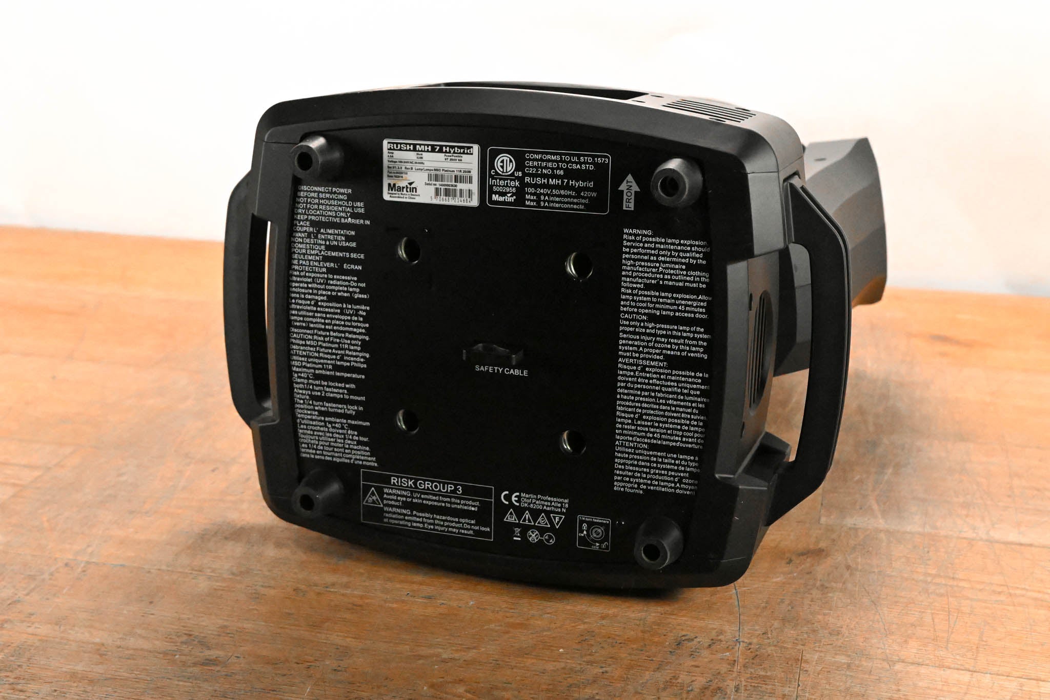Martin Lighting RUSH MH 7 Hybrid Mid-Size All-in-One Hybrid Fixture