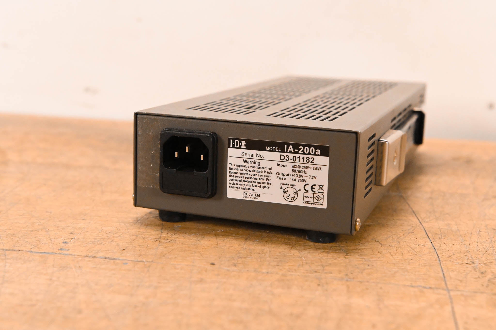 IDX System Technology IA-200a Dual-Channel Camera Power Supply