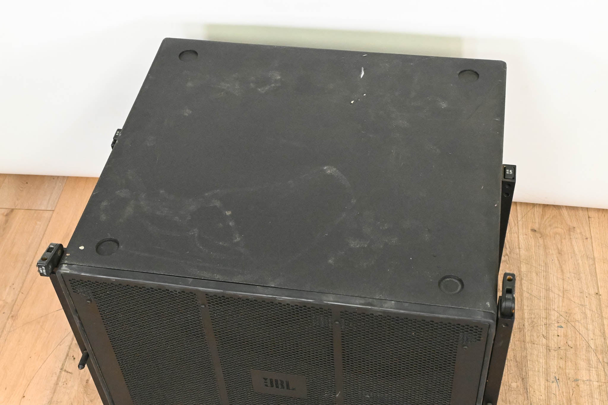 JBL VT4881A Compact Arrayable 18" Subwoofer
