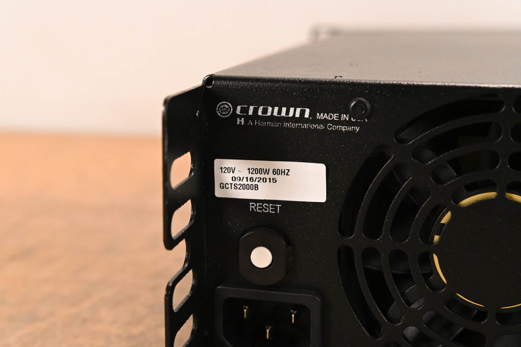 Crown CTs 2000 Two-Channel 1000W Power Amplifier