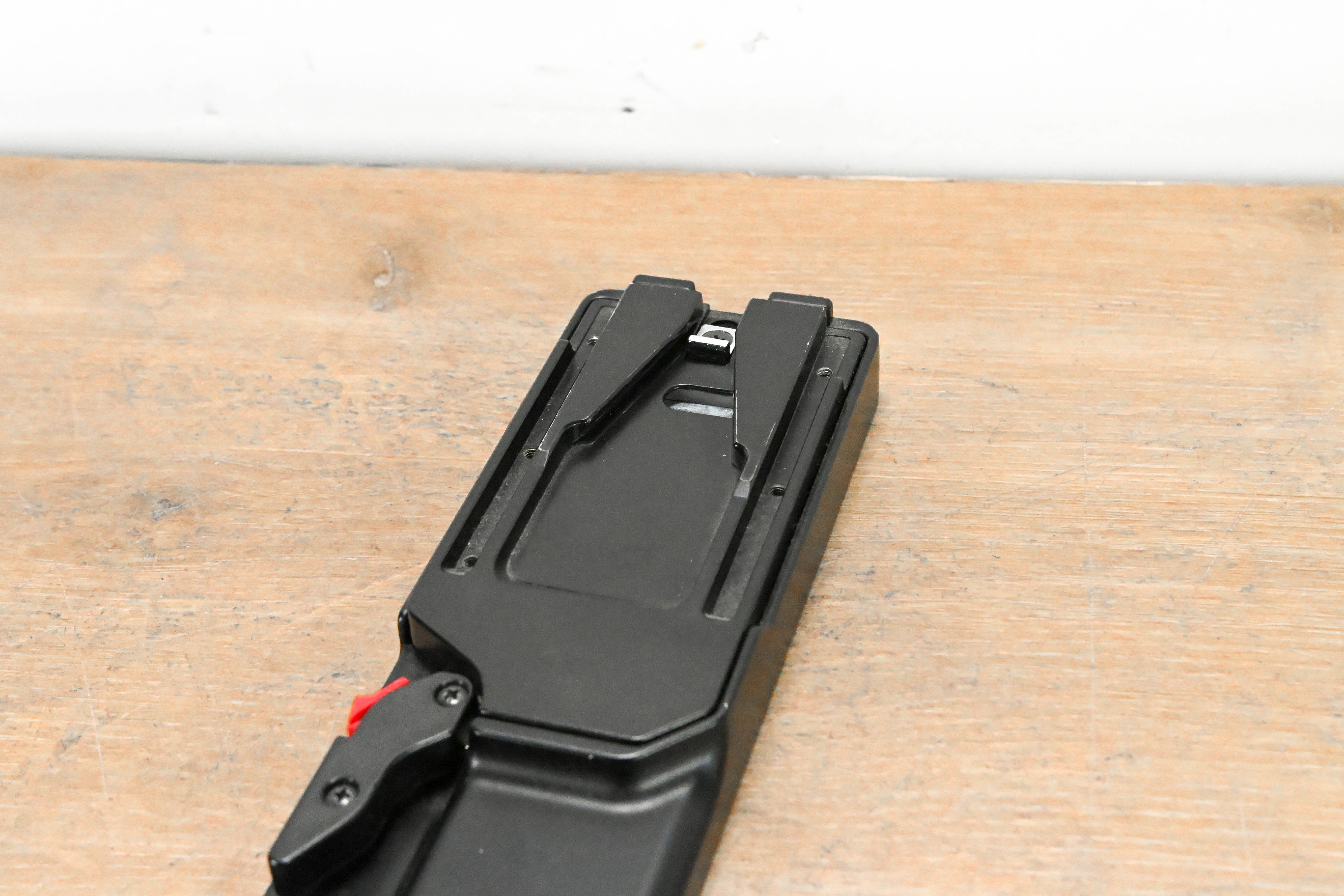 Panasonic SHAN-TM700 Quick Release Tripod Adapter
