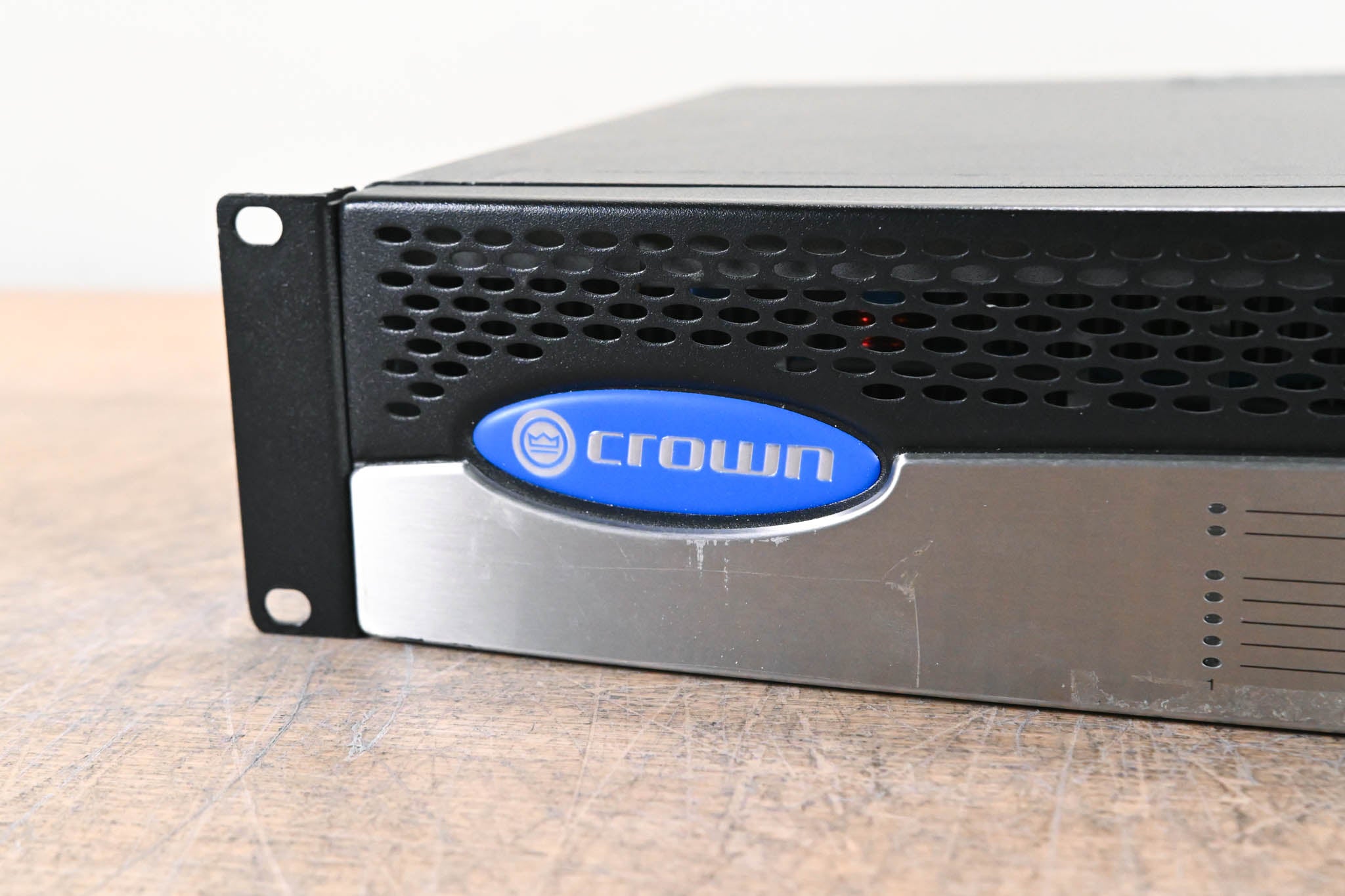 Crown CTs 600 2-Channel Power Amplifier