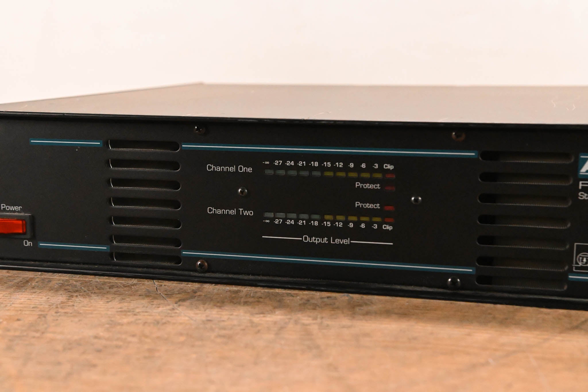 Ashly FTX-1501 FTX Series III Stereo MOSFET Power Amplifier
