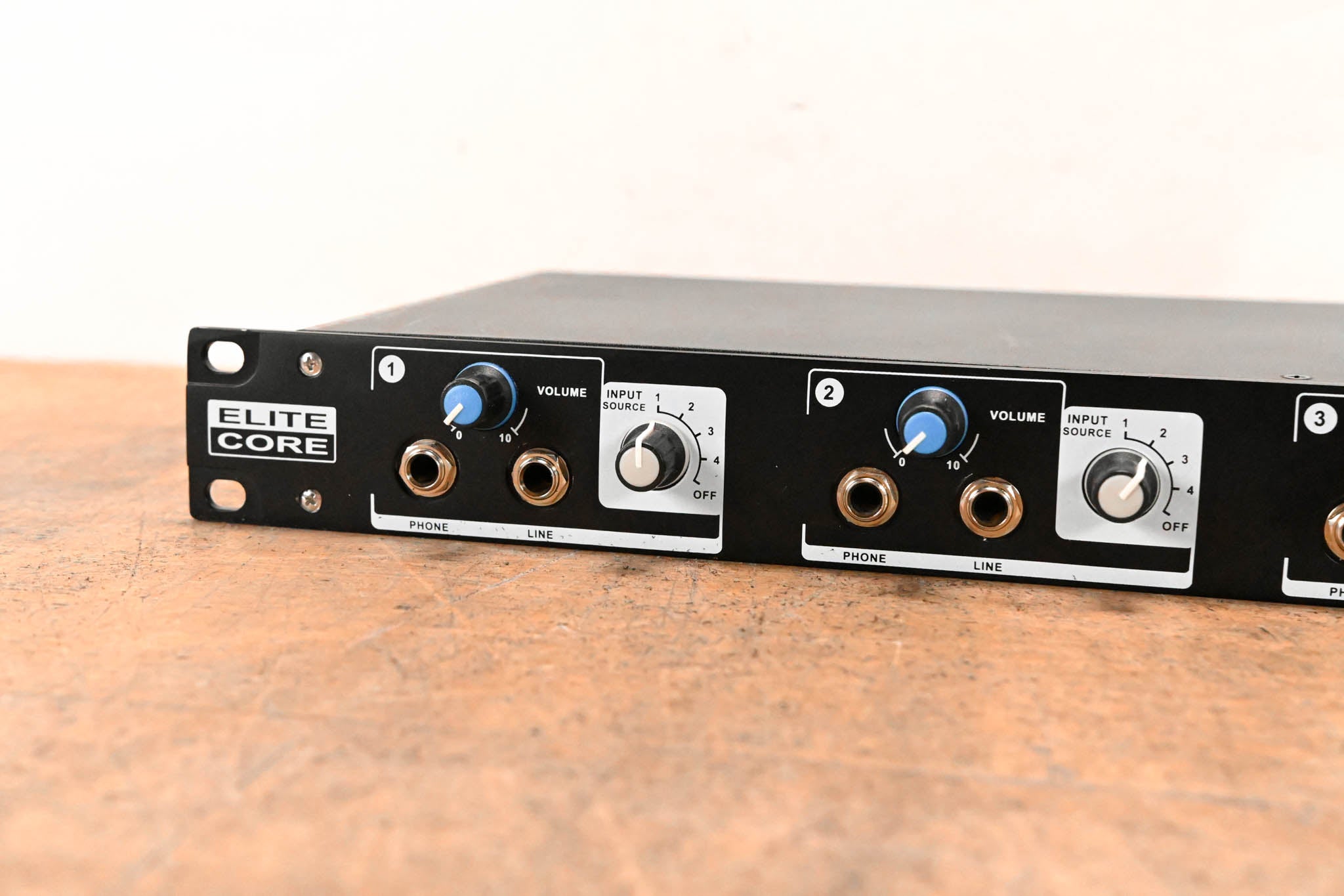 Elite Core HA4x4 4-Channel Headphone/Line Distribution Amplifier