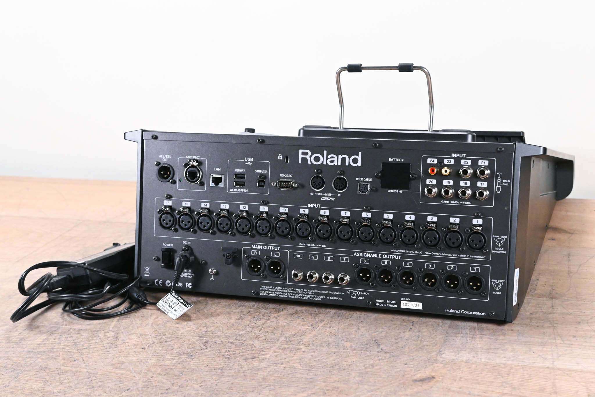 Roland M-200i 32-Channel Live Digital V-Mixer Console