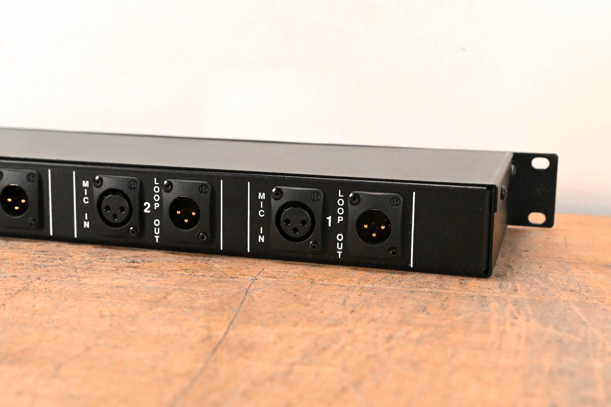 Horizon MS-4 4-Channel Rackmount Mic Splitter