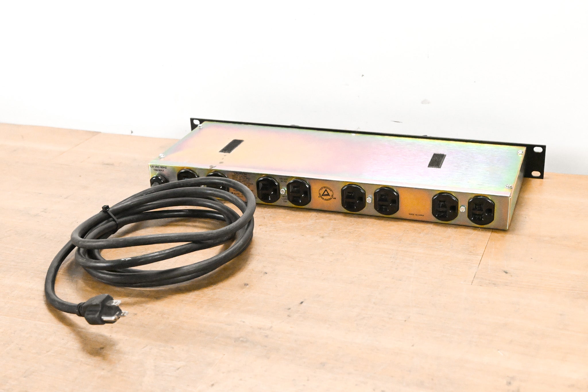 Furman PL-Plus 120V 15 Amp Power Conditioner