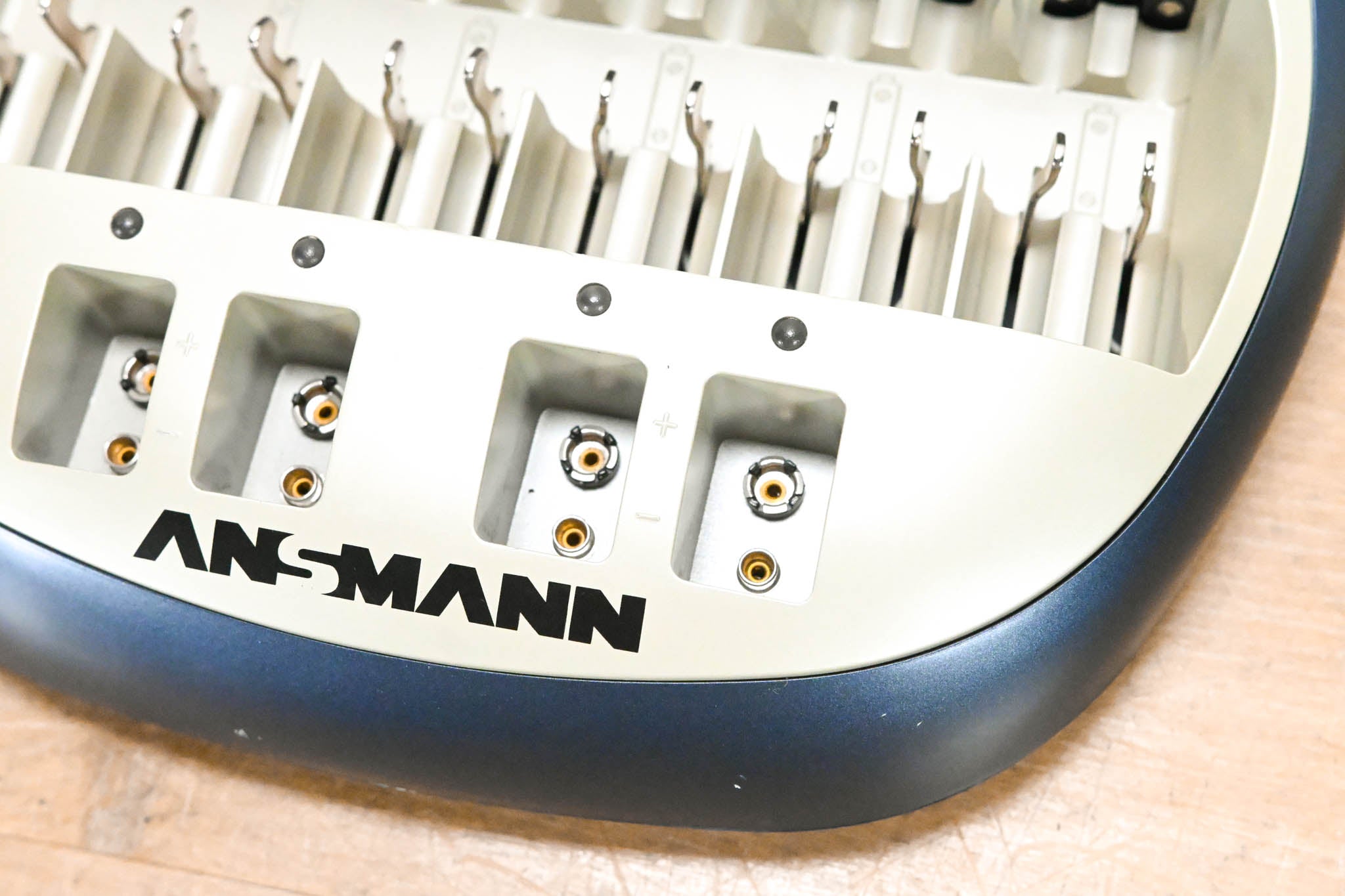 Ansmann Energy 16 Battery Charger (NO POWER SUPPLY)
