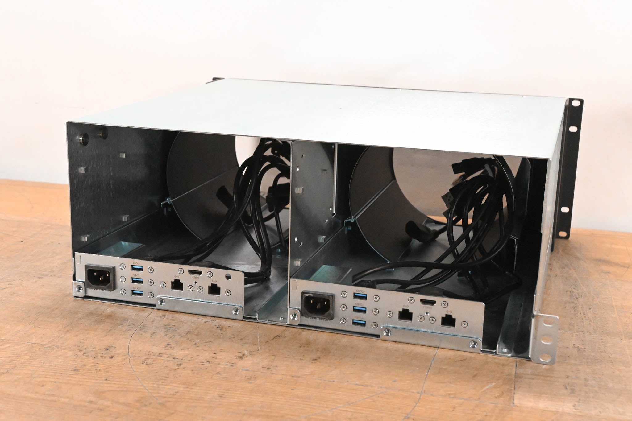 Sonnet RackMac Pro (with 2 Computer Mounting Modules)