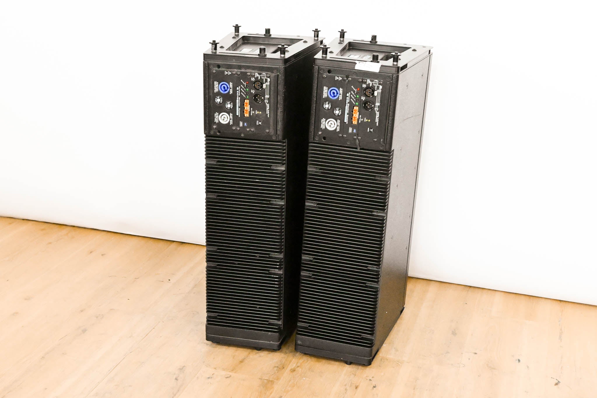 Meyer Sound M'elodie High-Power Curvilinear Array Loudspeaker (PAIR)