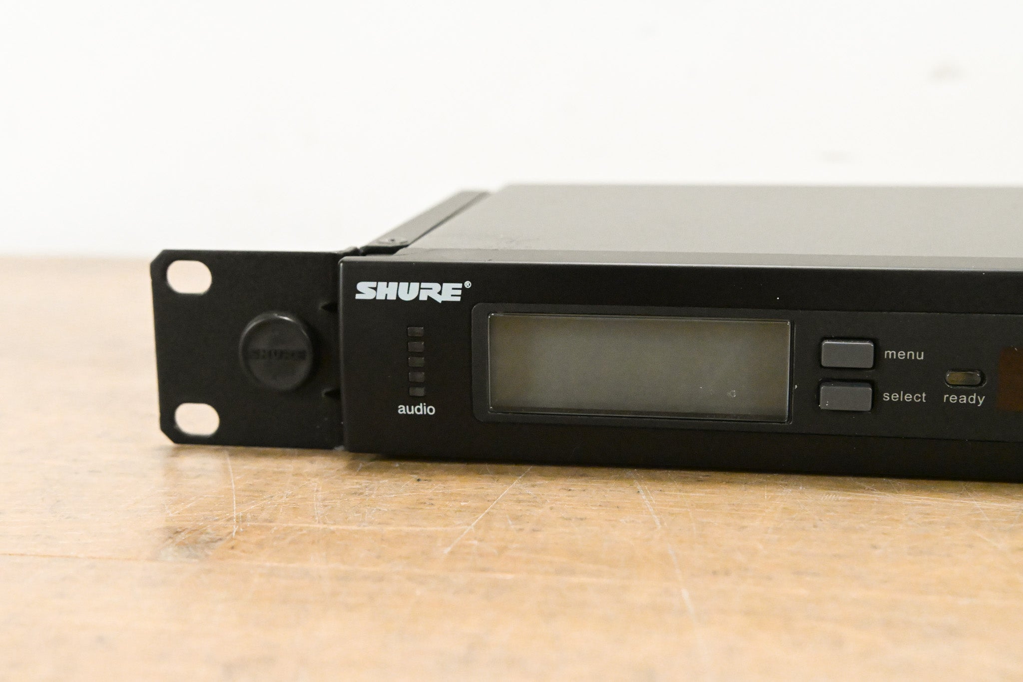 Shure SLX4 Wireless Receiver - G4 Band: 470-494 MHz (NO POWER SUPPLY)