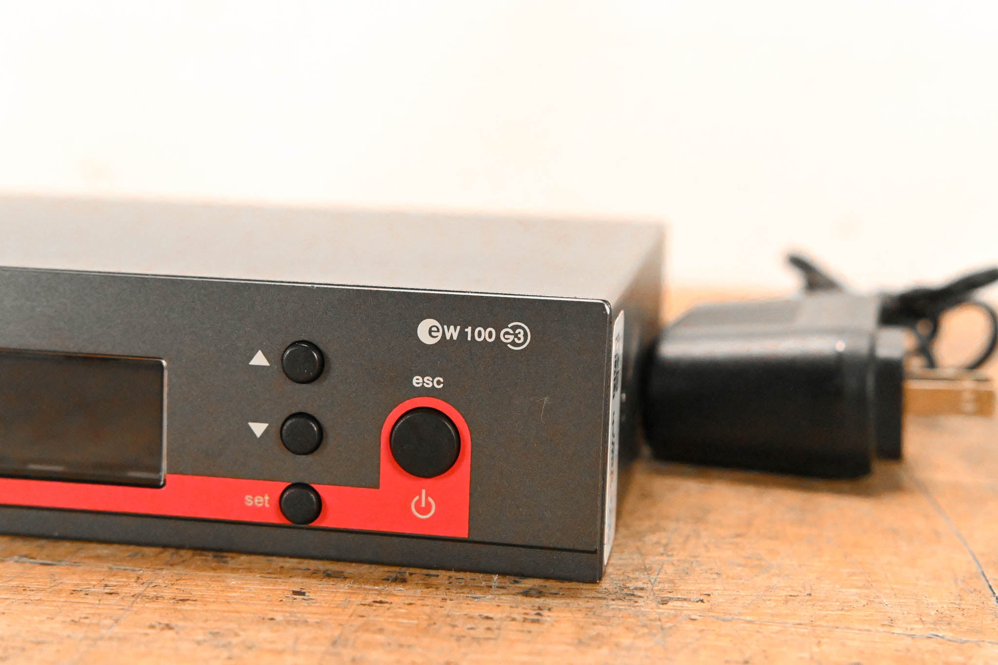 Sennheiser EM 100 G3 Wireless Receiver - A Range: 516-558 MHz