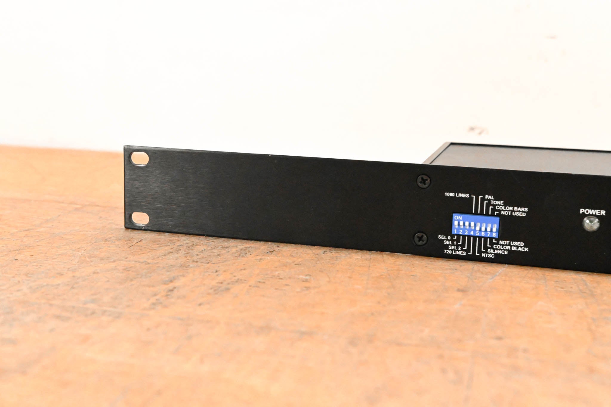 ESE DV-319 HD & SD Sync Generator