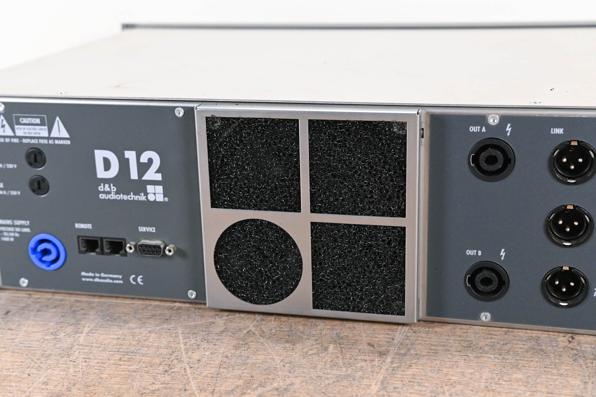 d&b audiotechnik D12 Dual-Channel Power Amplifier