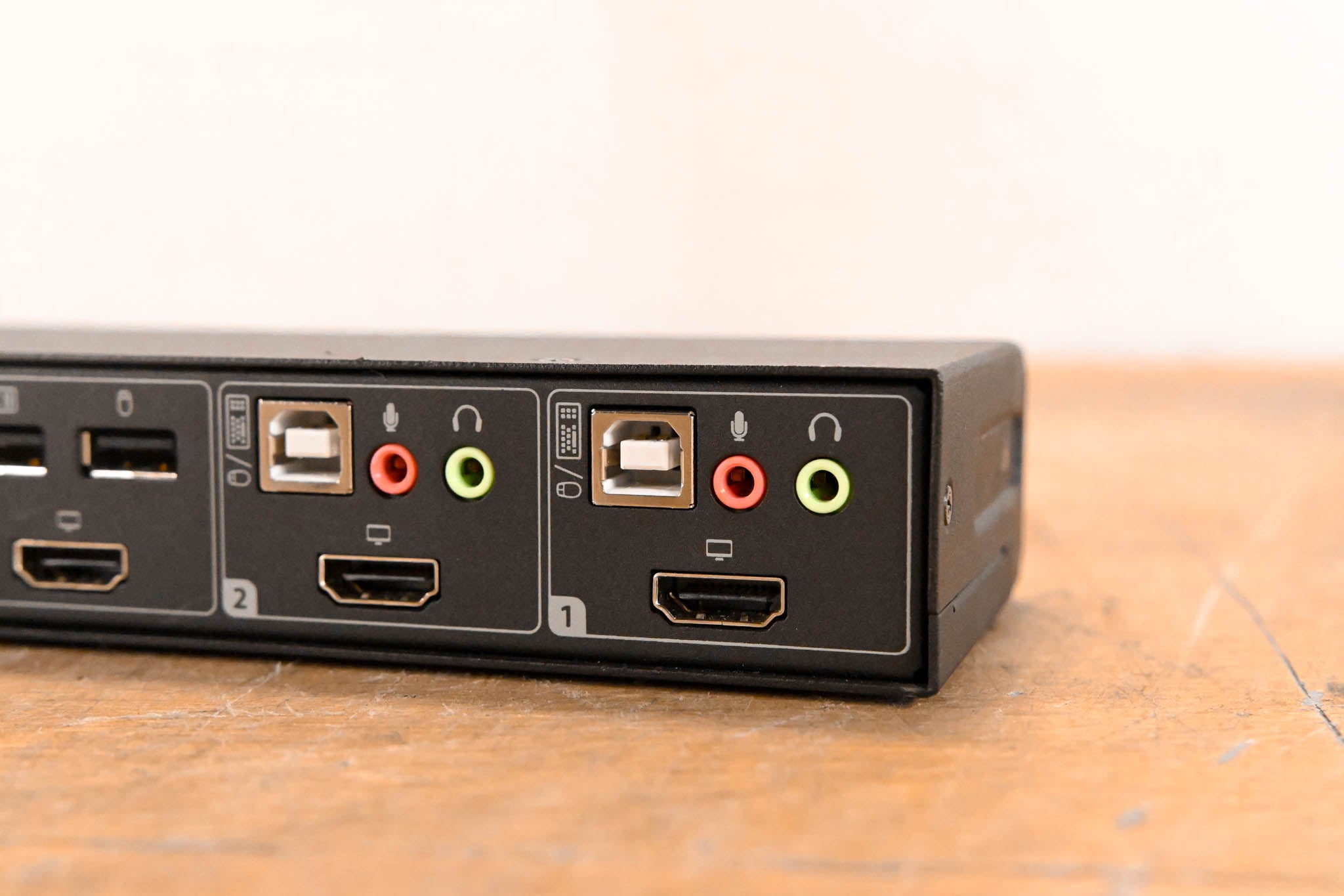 Vertiv Avocent SV220H 2-Port HDMI 4K Desktop KVM Switch (NO PSU)