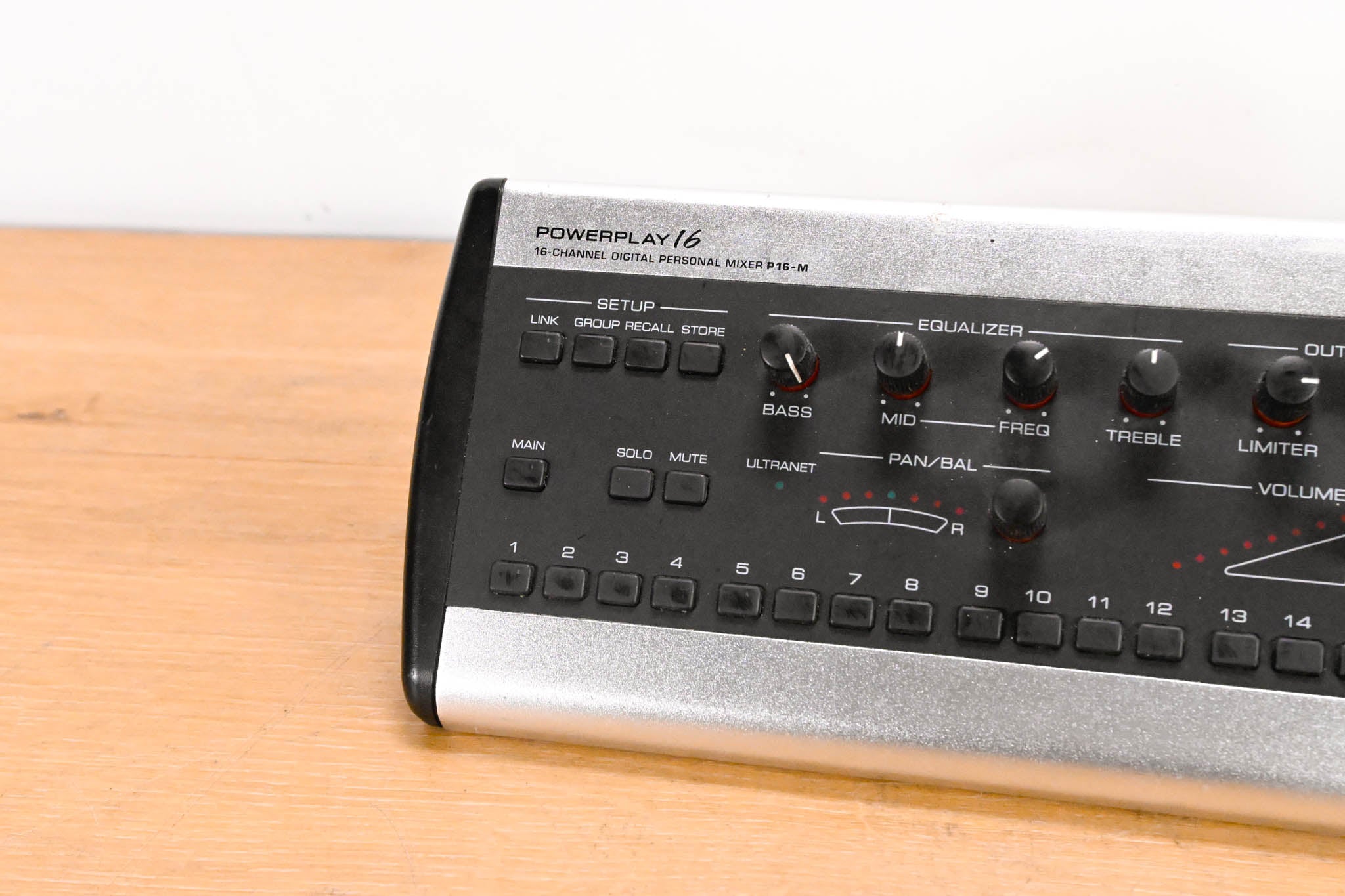Behringer Powerplay P16-M 16-Channel Digital Personal Mixer