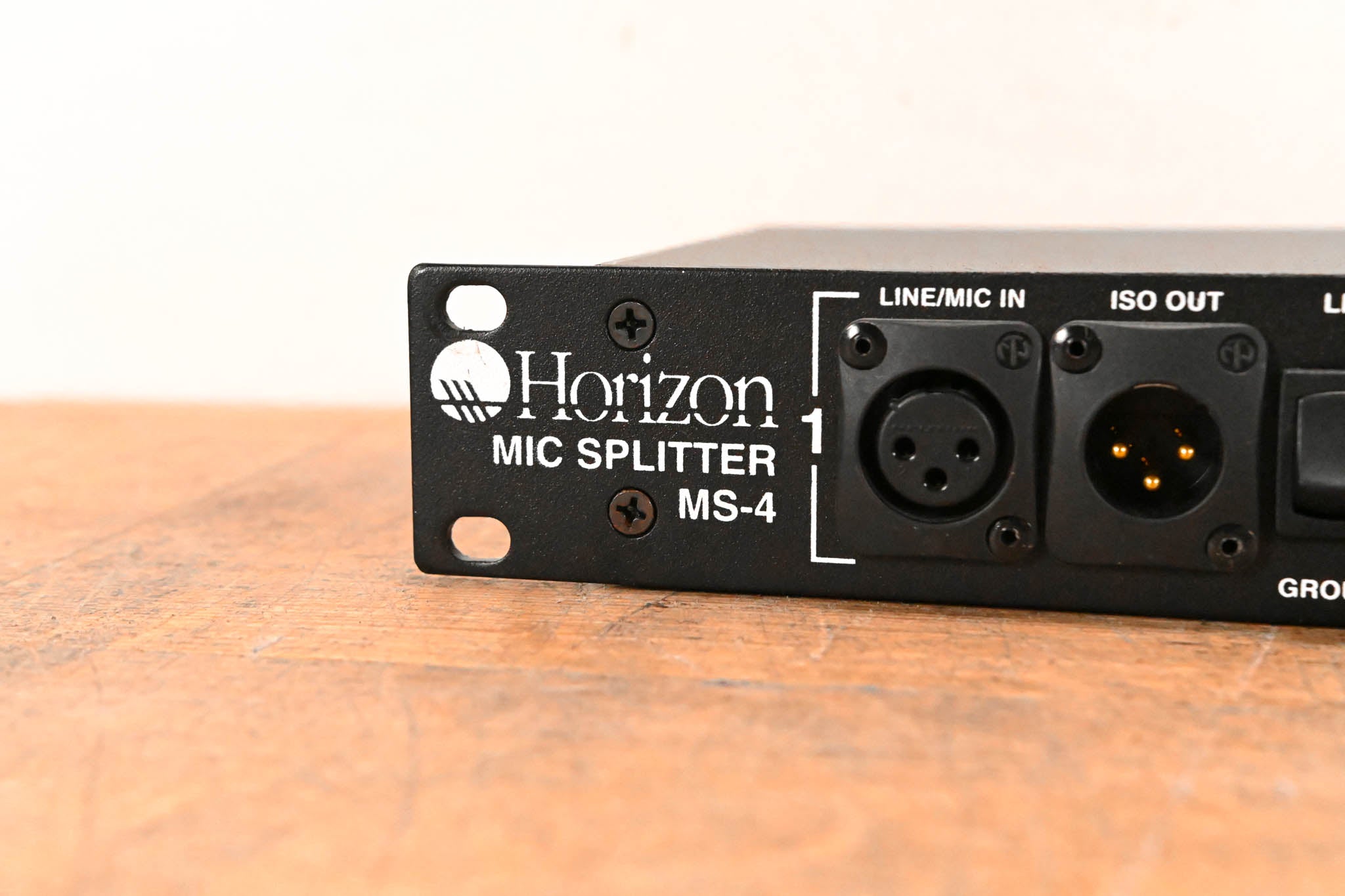 Horizon MS-4 4-Channel Rackmount Mic Splitter