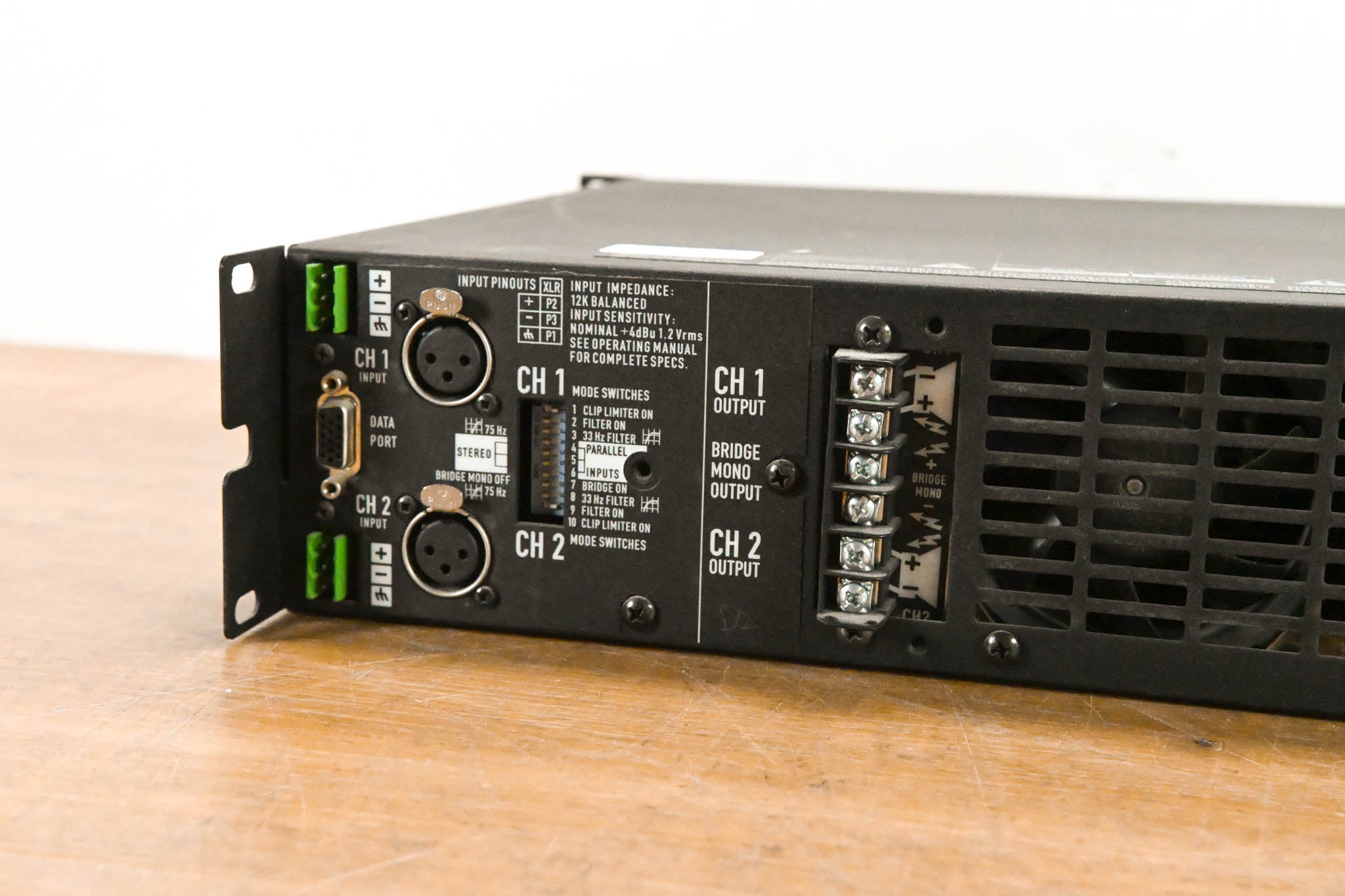 QSC CX302 2-Channel Power Amplifier