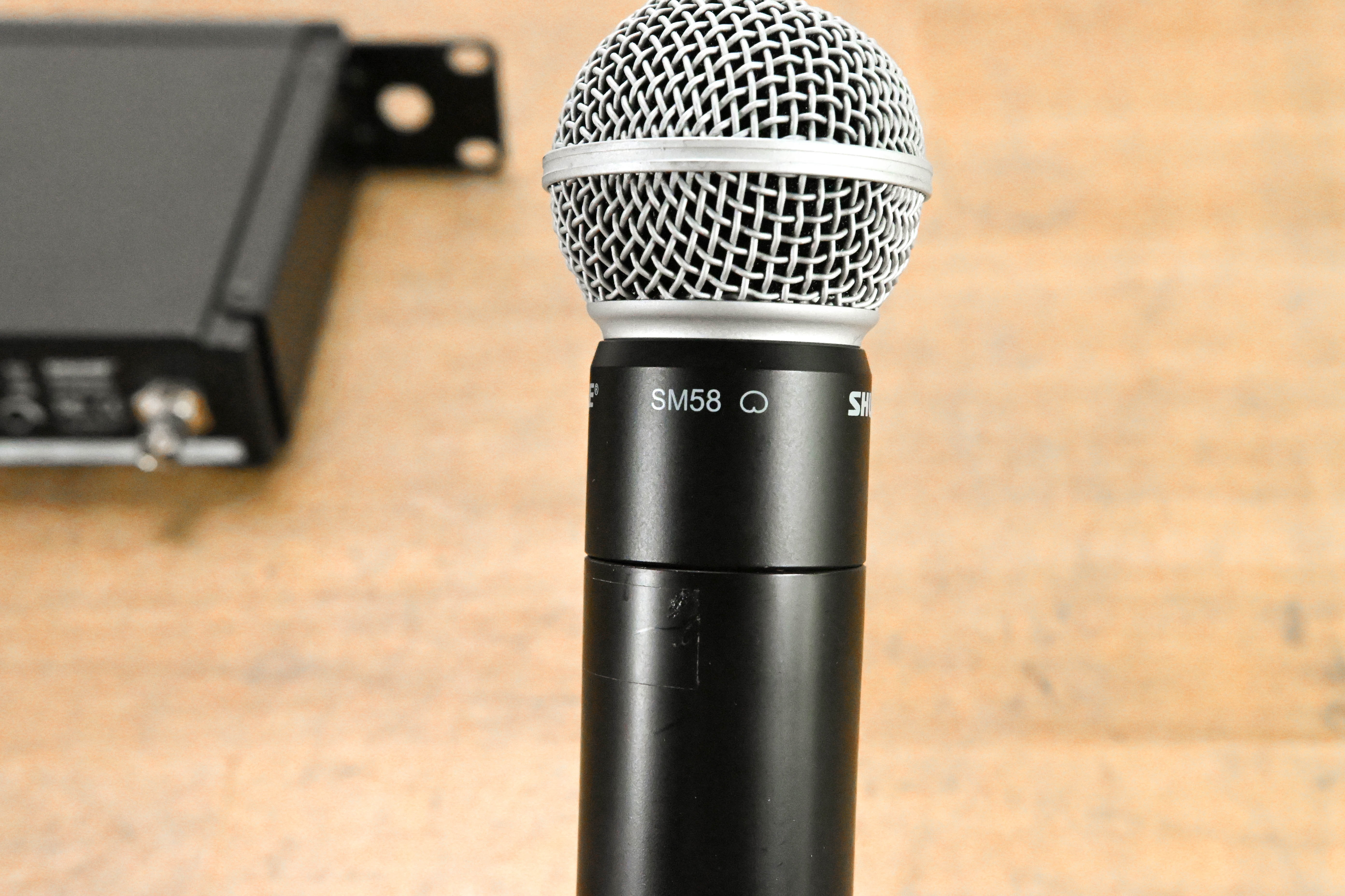 Shure SLX24/SM58 Handheld Microphone System - H19 Band NO POWER SUPPLY