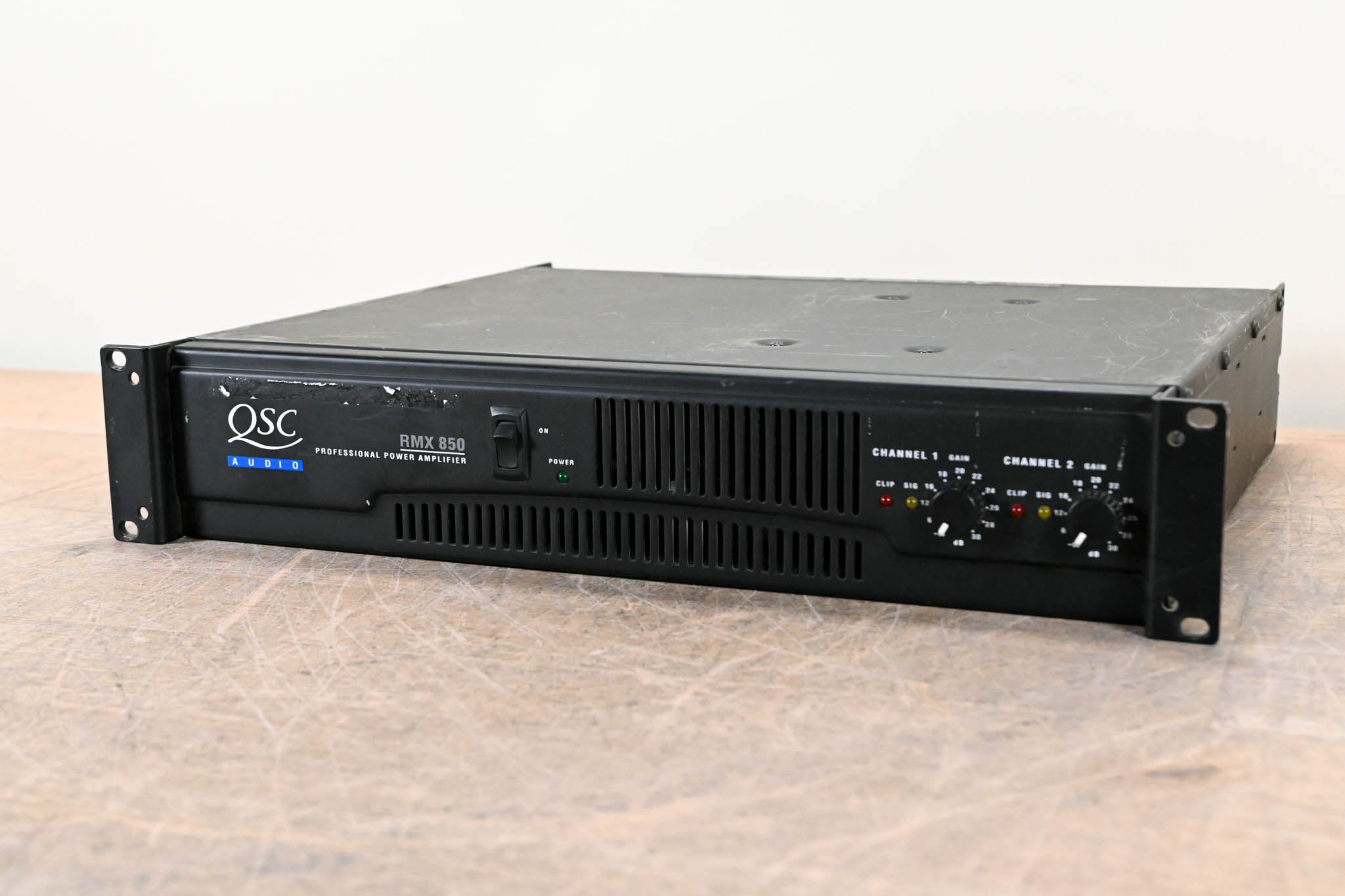 QSC RMX850 2-Channel Power Amplifier