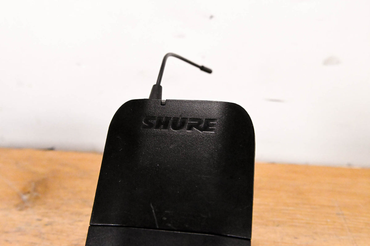 Shure BLX1 Wireless Bodypack Transmitter - H8 Band: 518-542 MHz